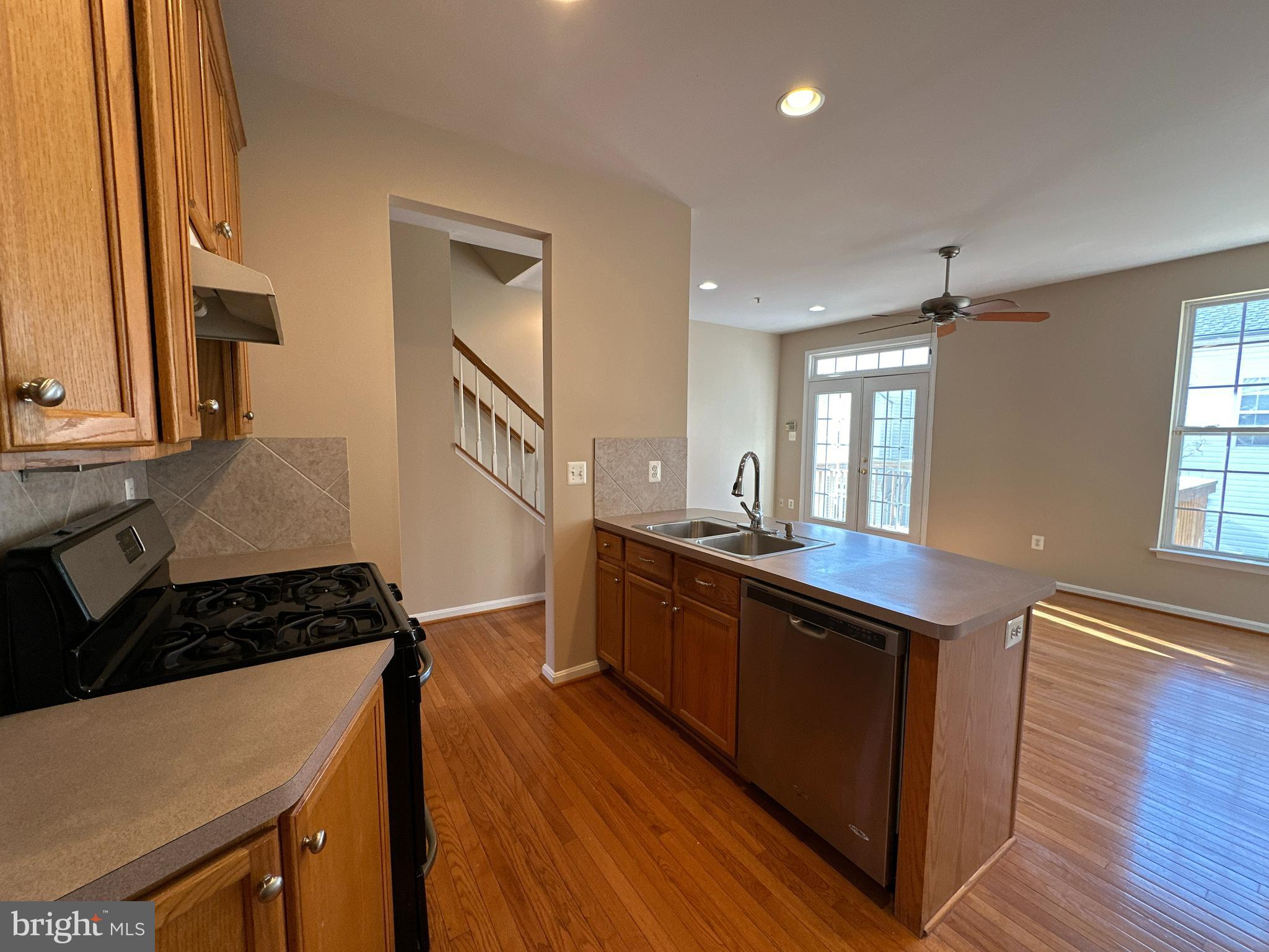 GERMANTOWN STATION - Residential Lease