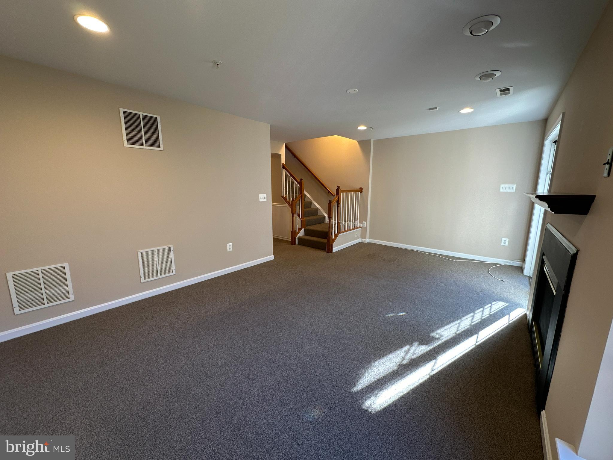 GERMANTOWN STATION - Residential Lease