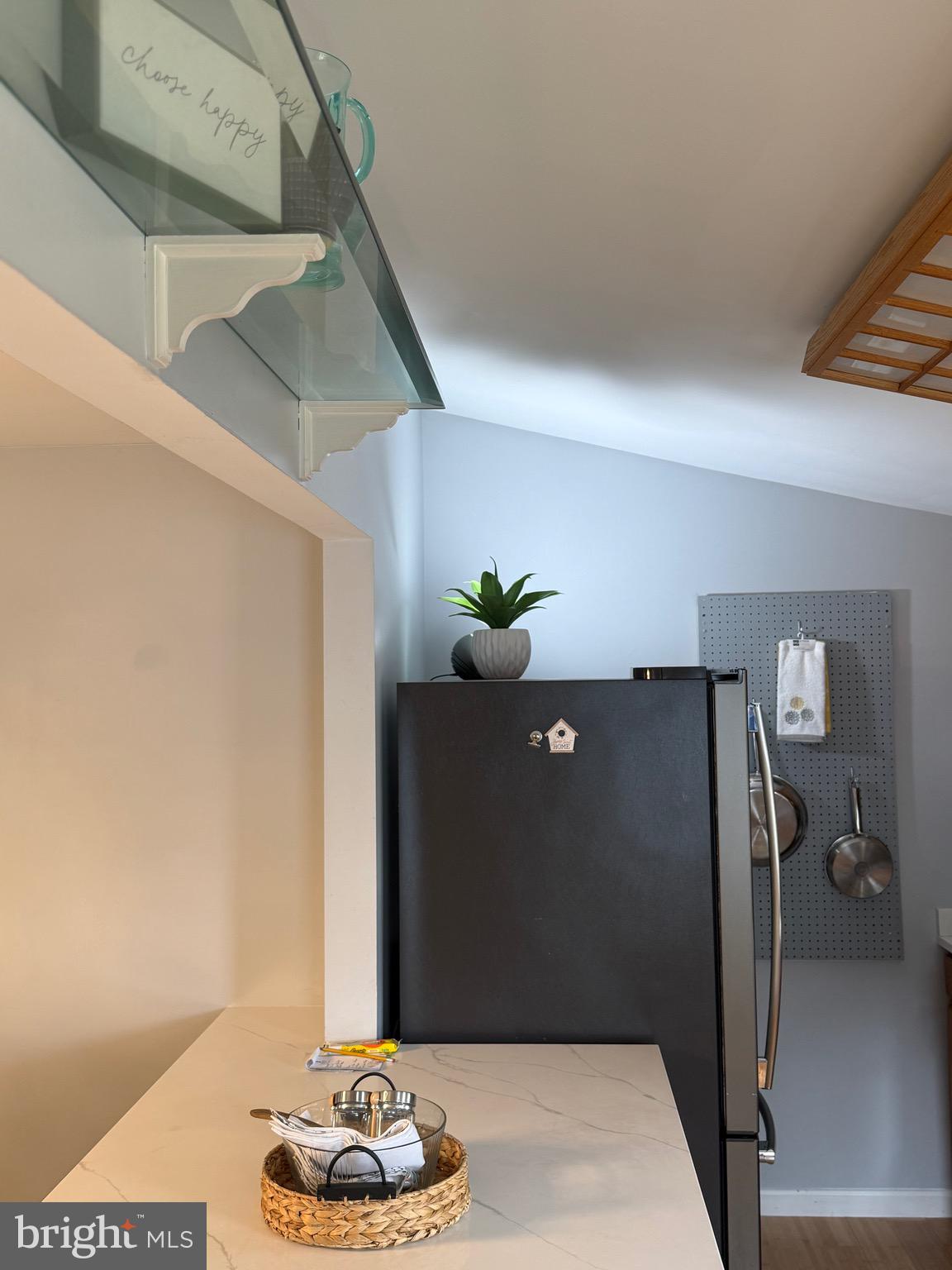 SYLVAN SHORES - Residential