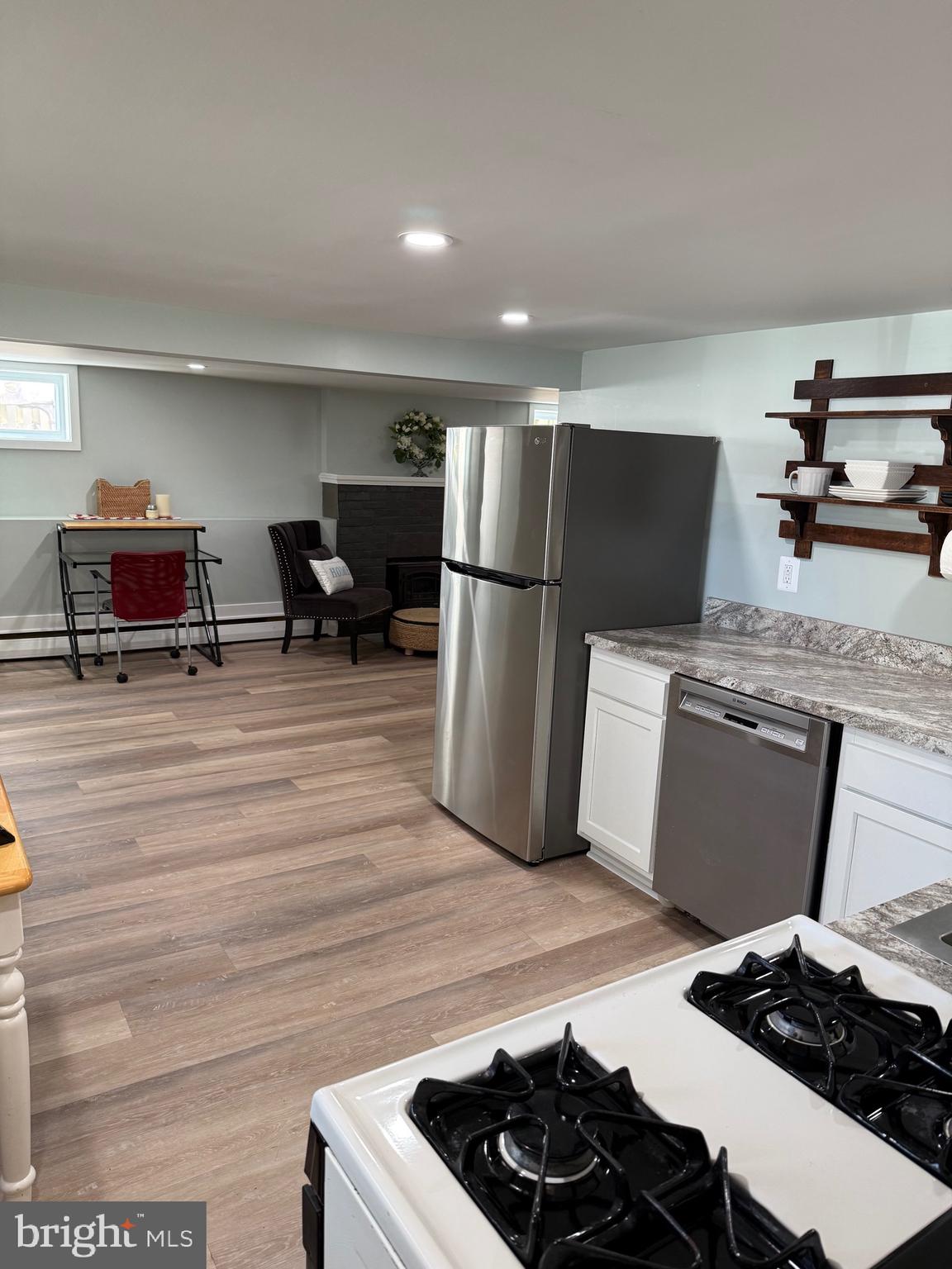 SYLVAN SHORES - Residential