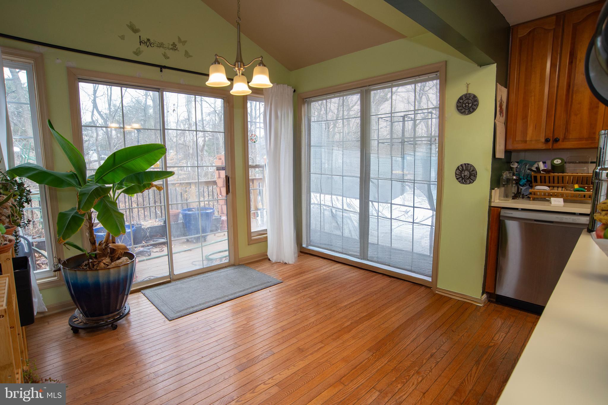 DEVON GREEN - Residential