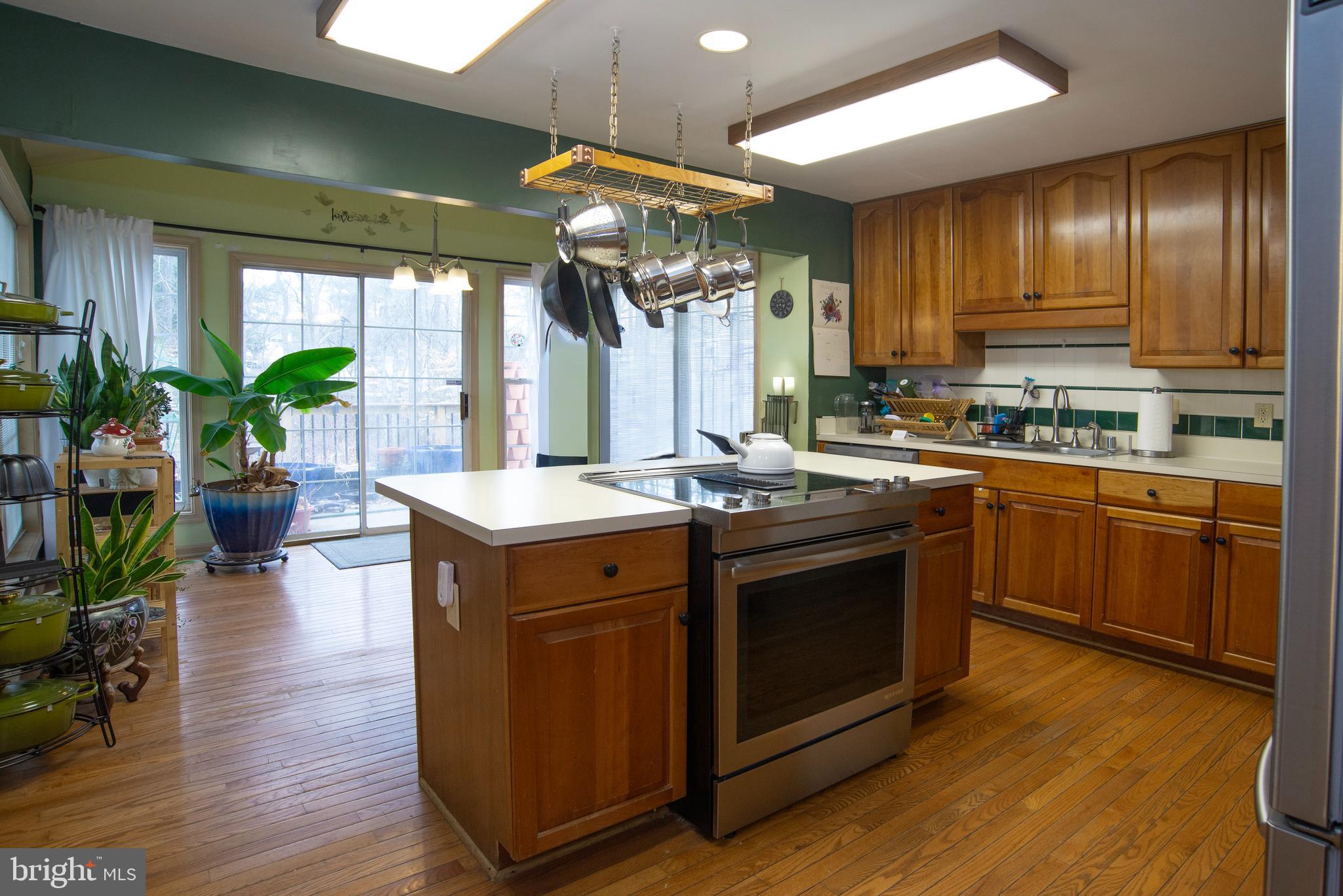 DEVON GREEN - Residential