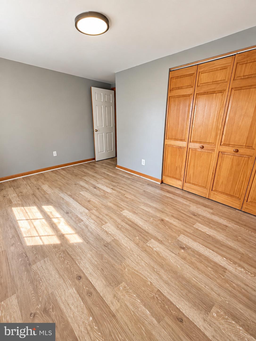 19 MITNICK COURT