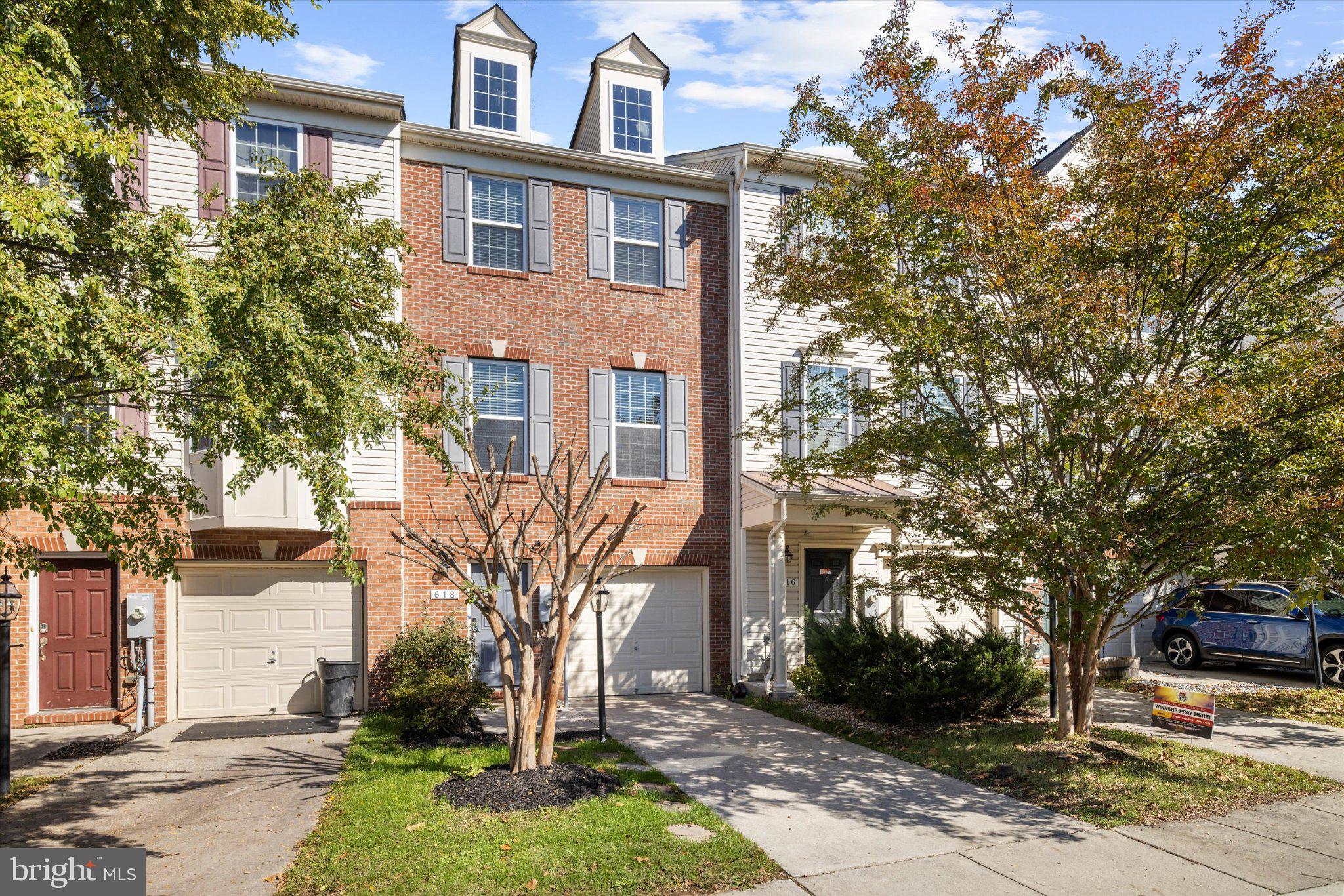 618 WARBLERS PERCH WAY