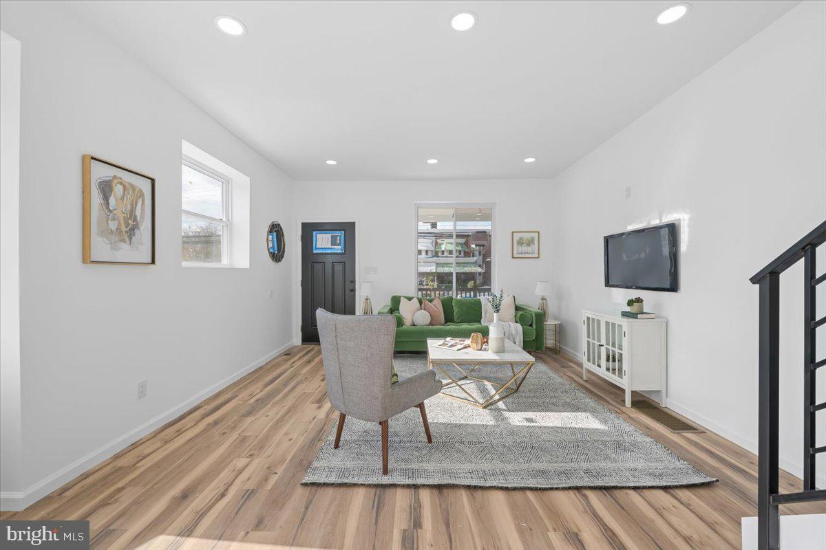 COBBS CREEK - Residential