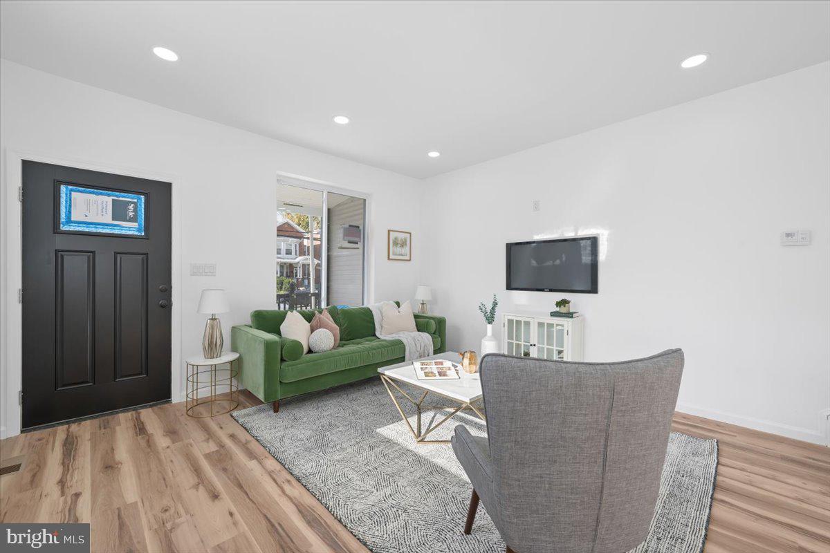 COBBS CREEK - Residential