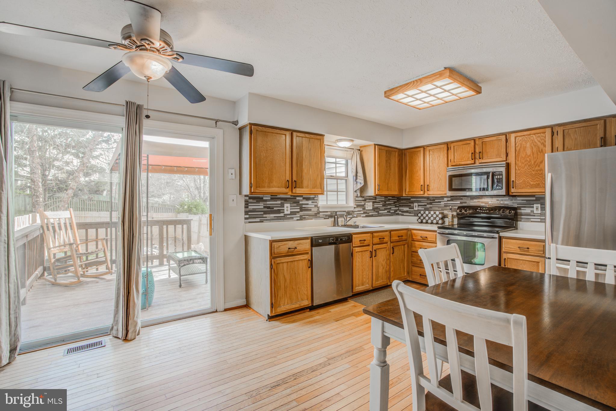 CONSTANT FRIENDSHIP - Residential