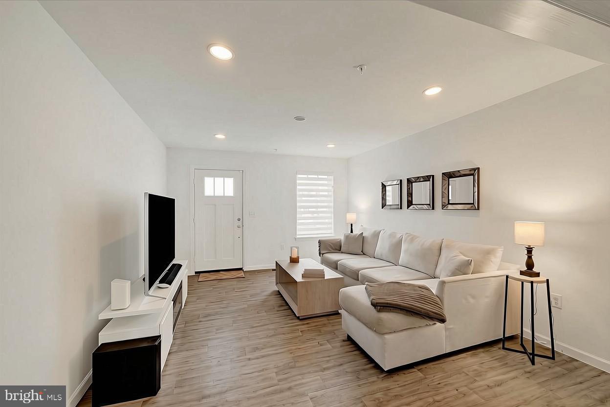 403 MAYAPPLE DRIVE