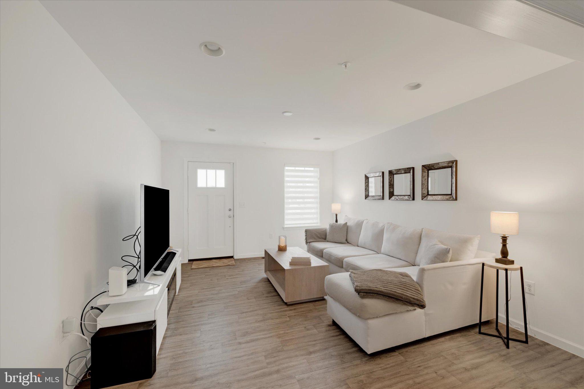 403 MAYAPPLE DRIVE
