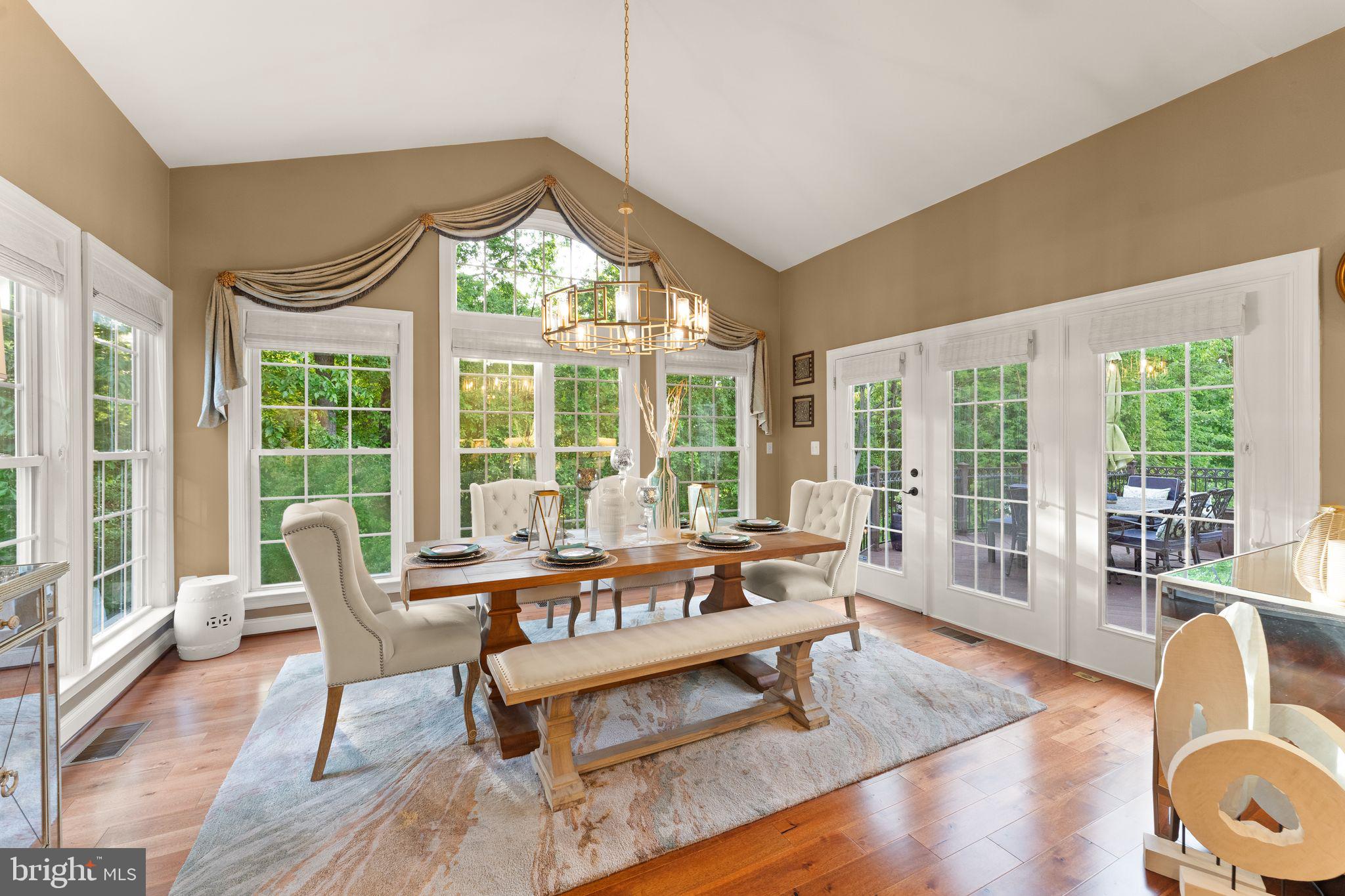 LANSDOWNE ON THE POTOMAC - Residential