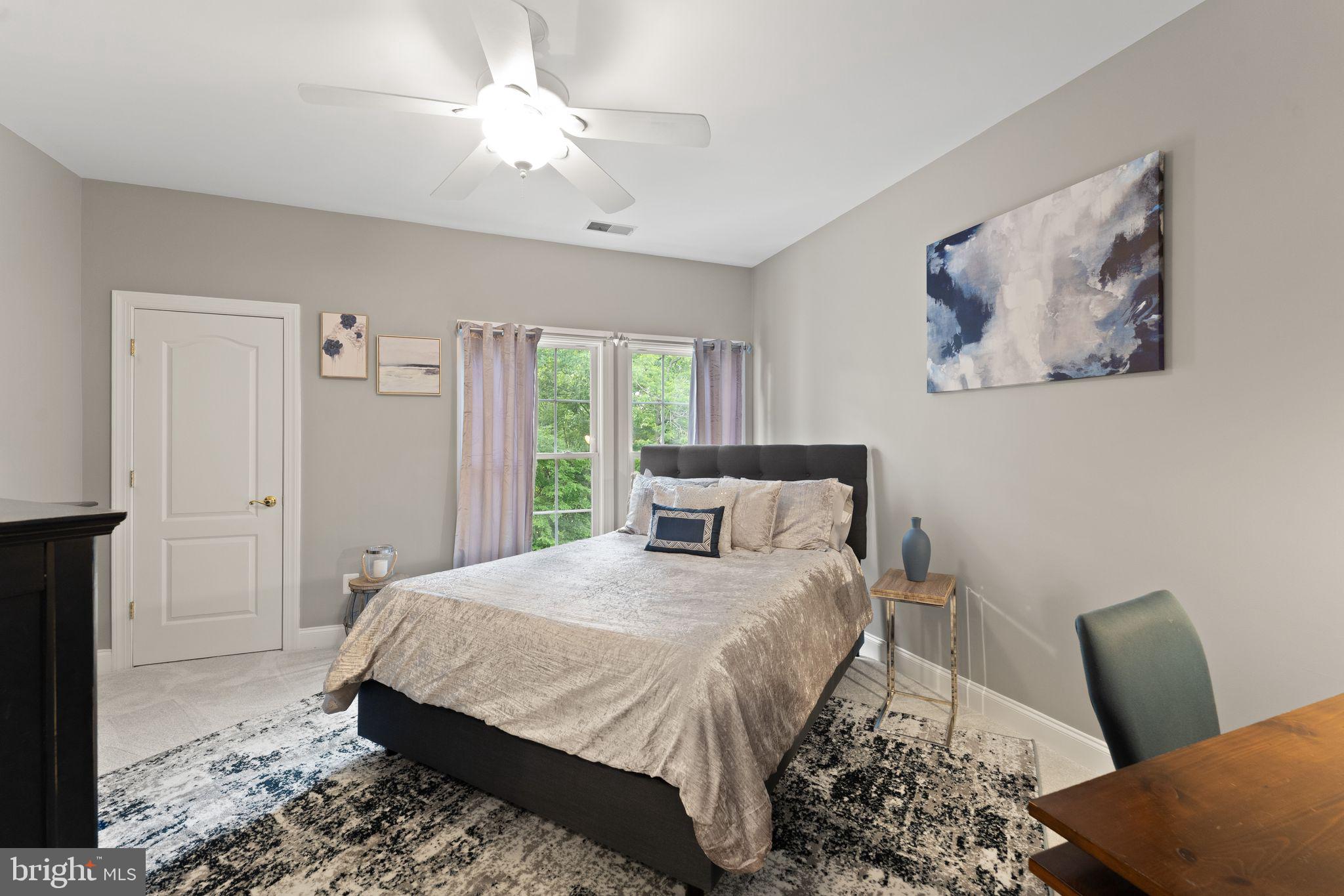 LANSDOWNE ON THE POTOMAC - Residential