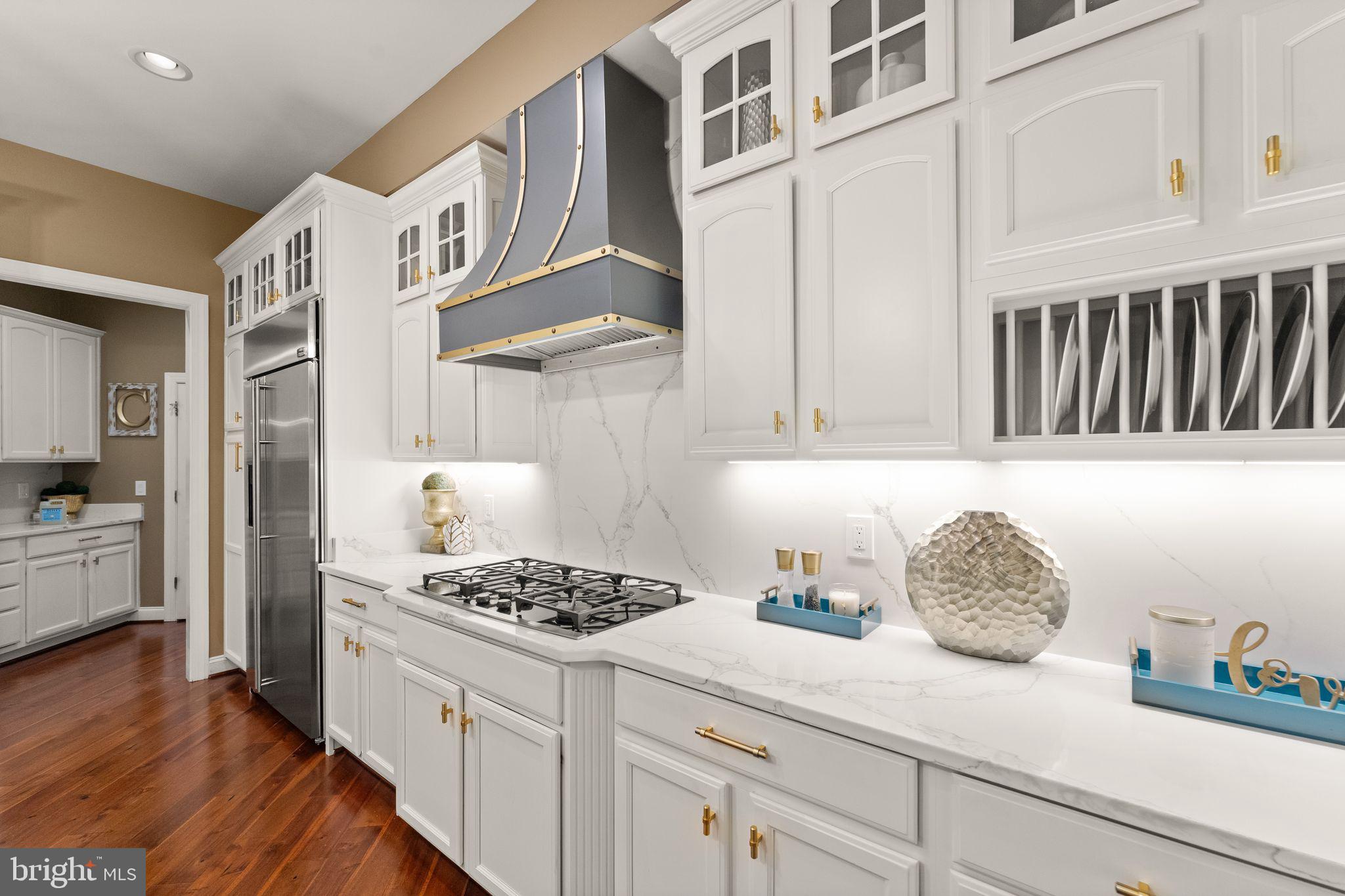 LANSDOWNE ON THE POTOMAC - Residential