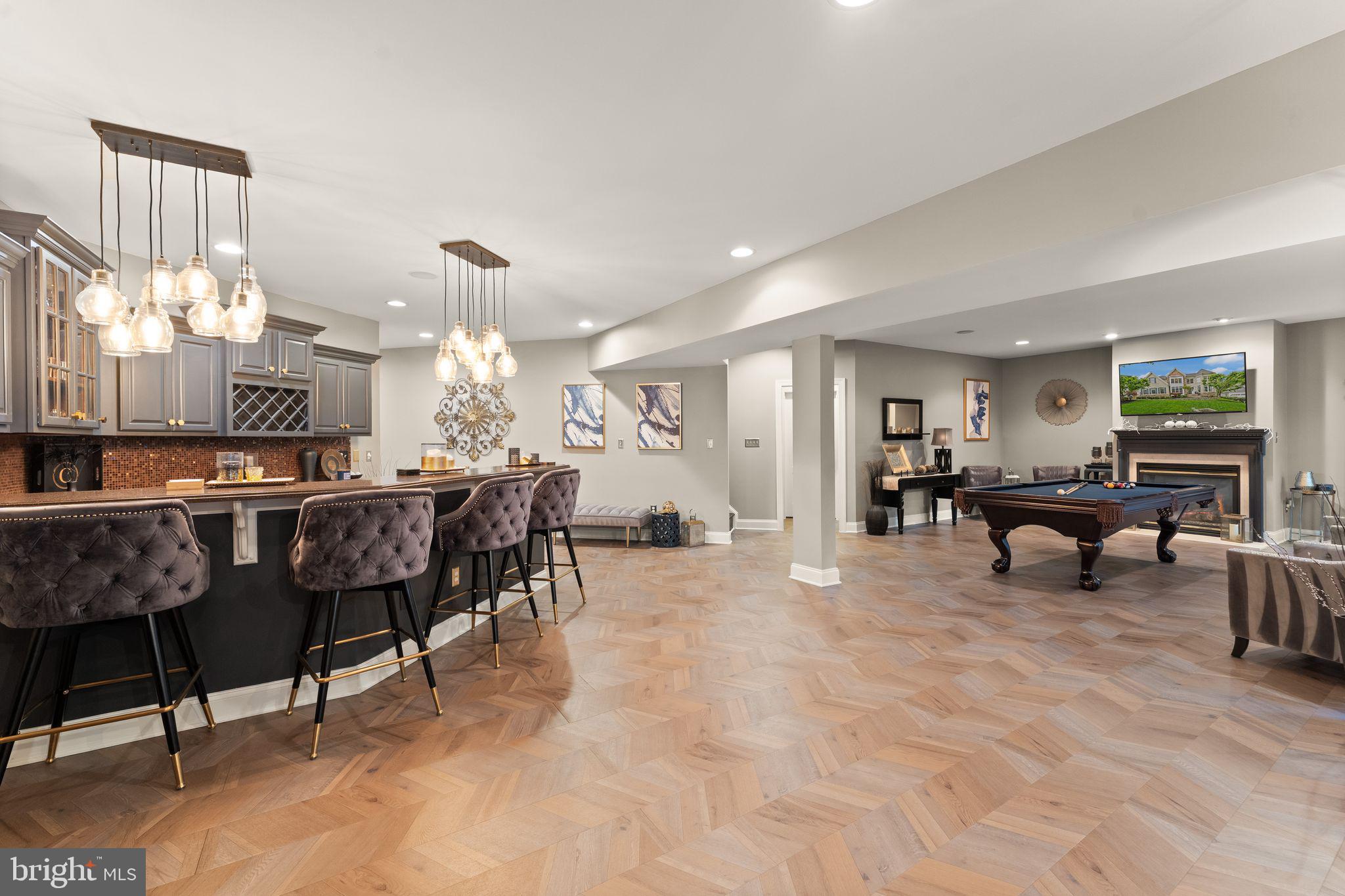 LANSDOWNE ON THE POTOMAC - Residential