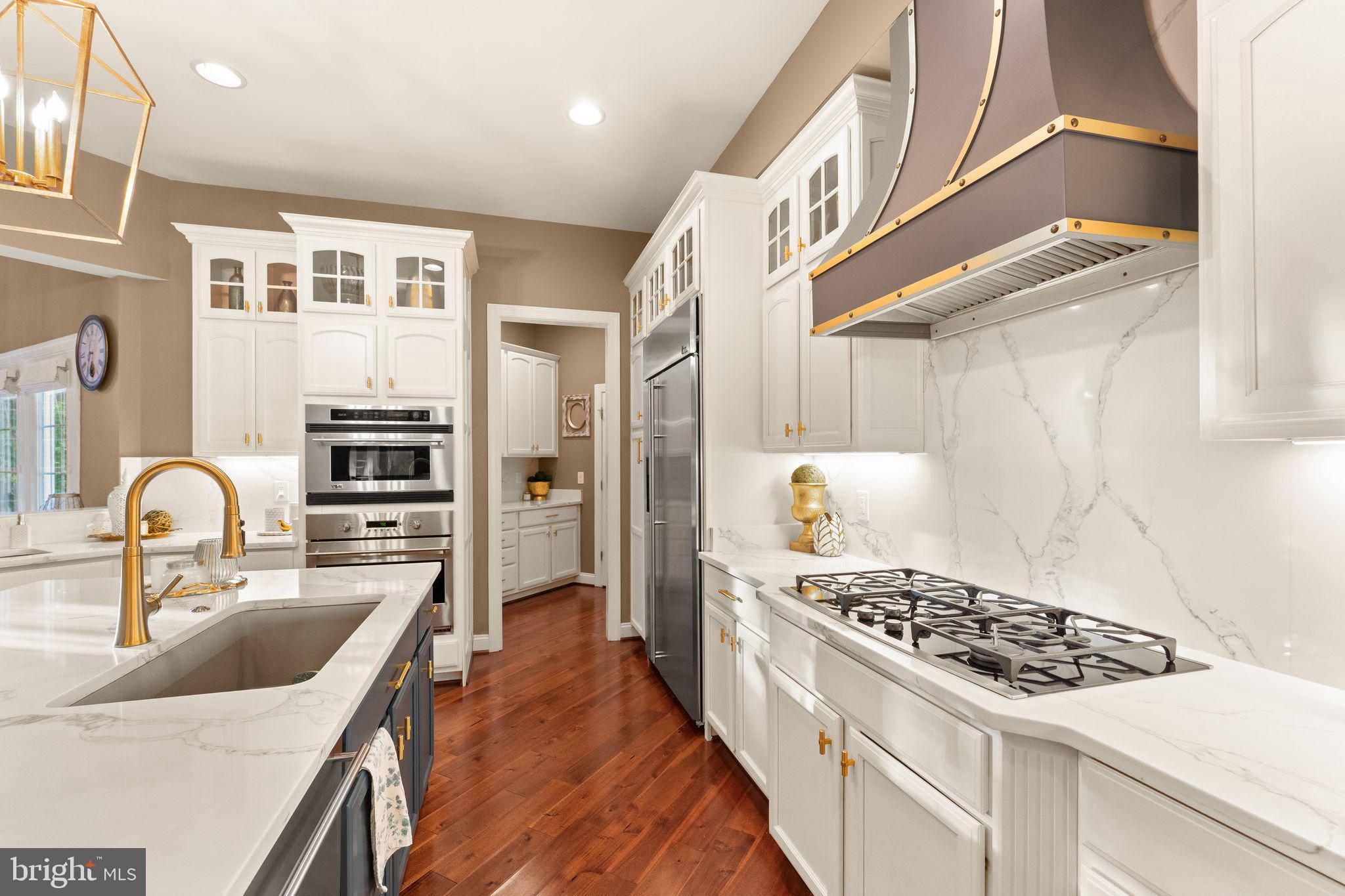 LANSDOWNE ON THE POTOMAC - Residential