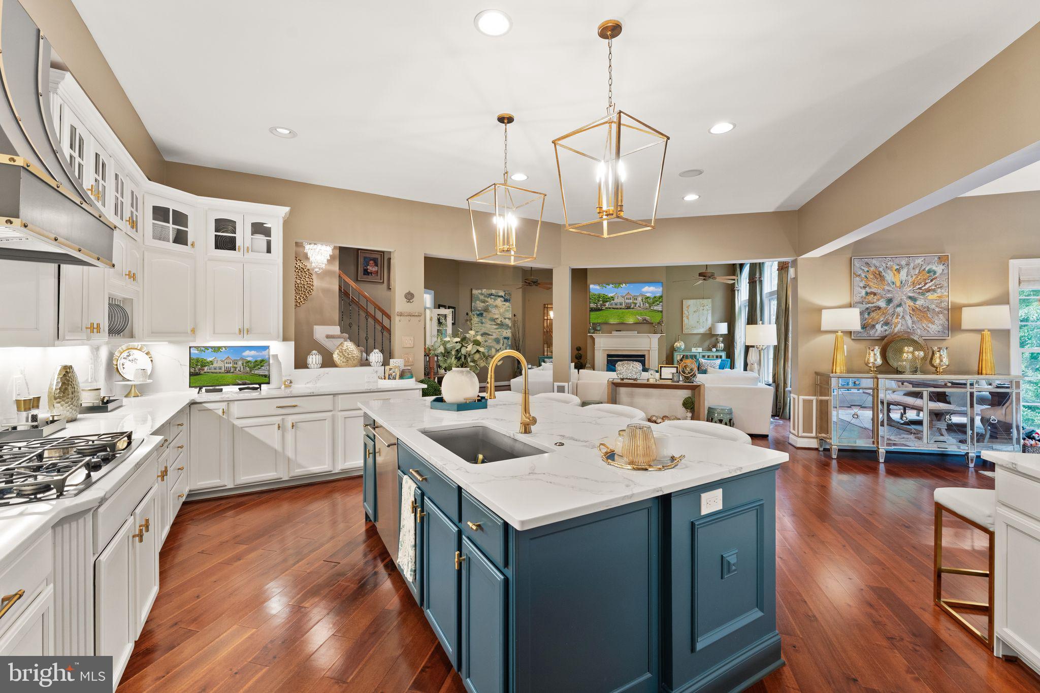 LANSDOWNE ON THE POTOMAC - Residential