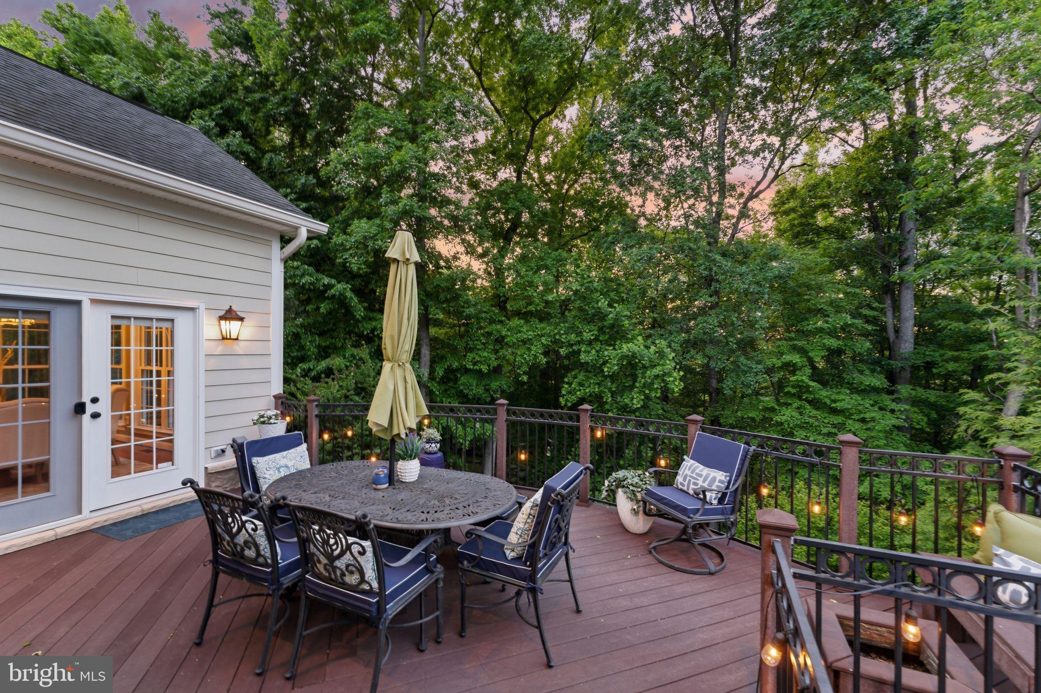 LANSDOWNE ON THE POTOMAC - Residential