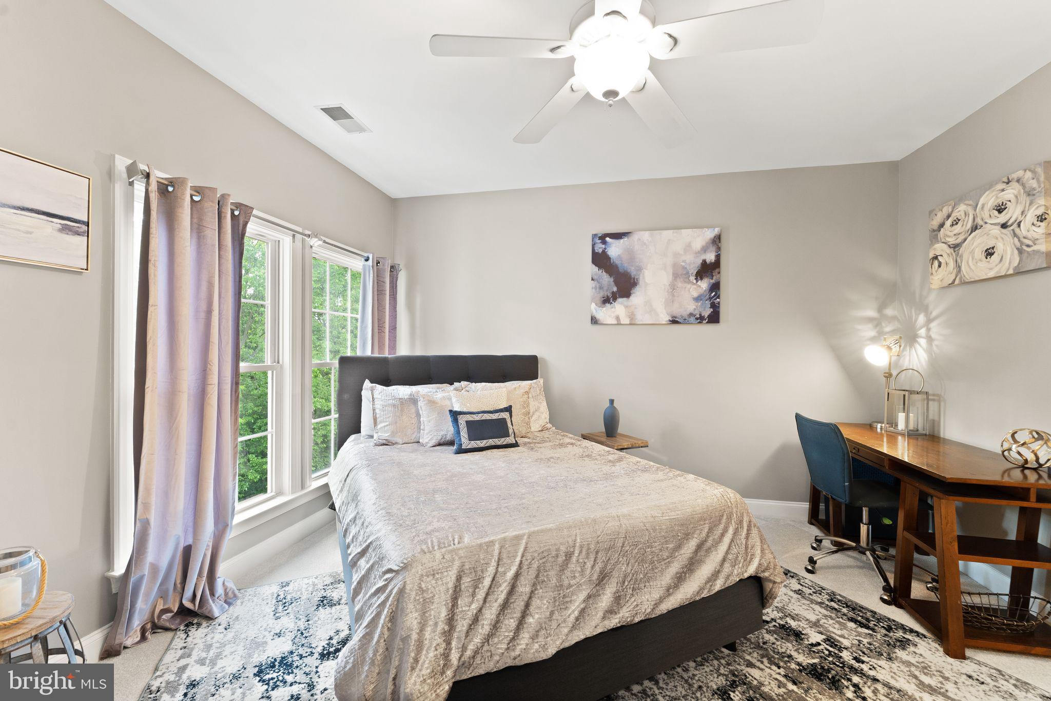 LANSDOWNE ON THE POTOMAC - Residential