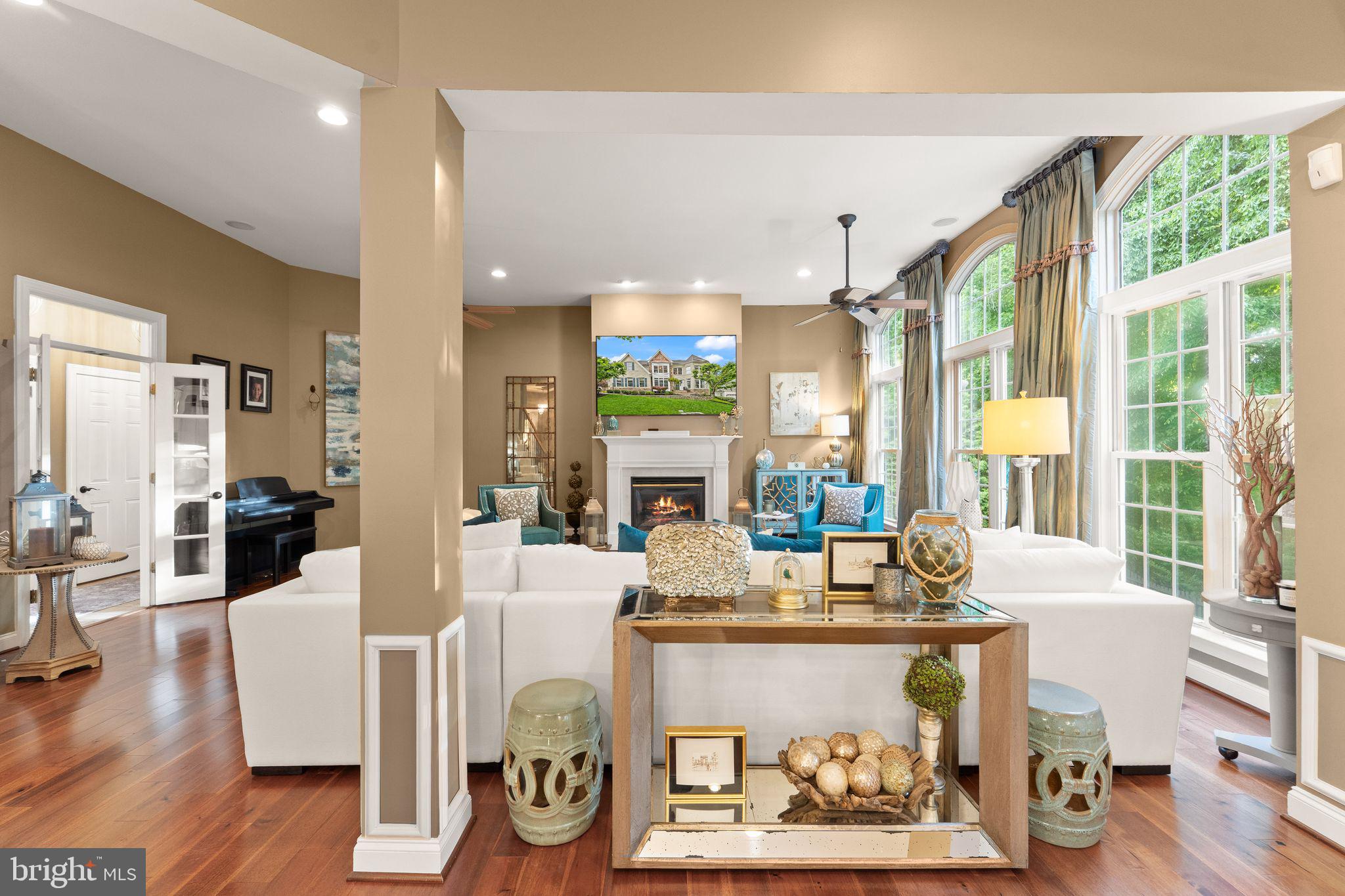LANSDOWNE ON THE POTOMAC - Residential