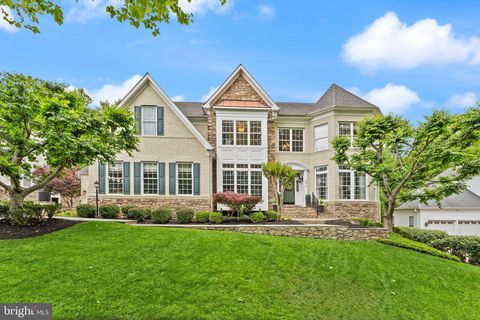 Photo of 18919 Canoe Landing Court, LEESBURG, VA 20176 (MLS # VALO2124436)