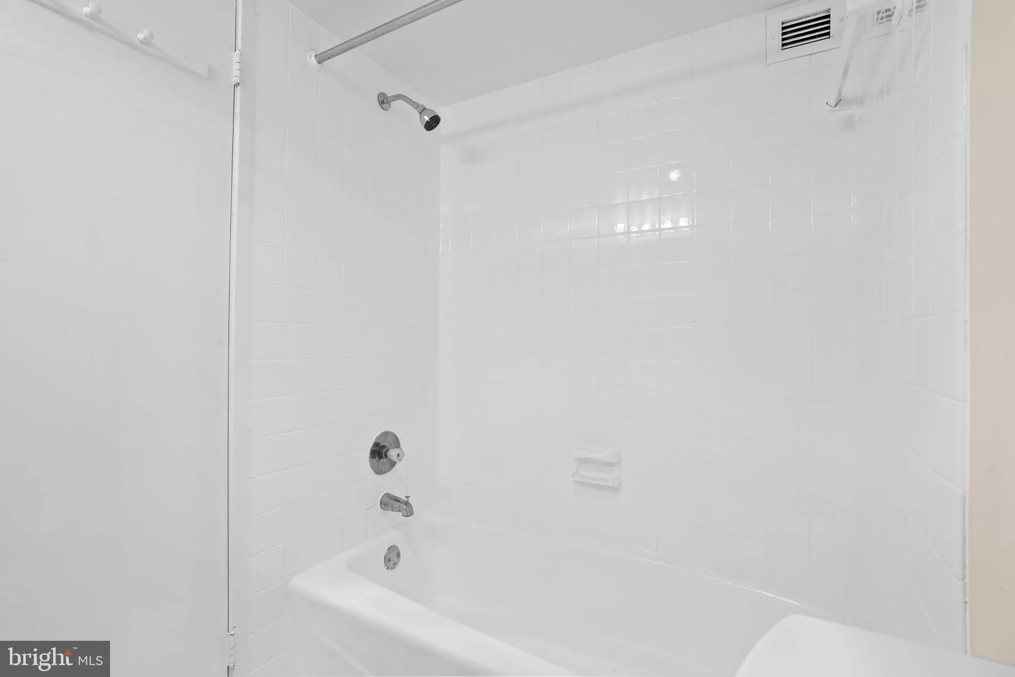Additional image 66 of 1001 26th Street NW Unit 303, Washington, DC 20037