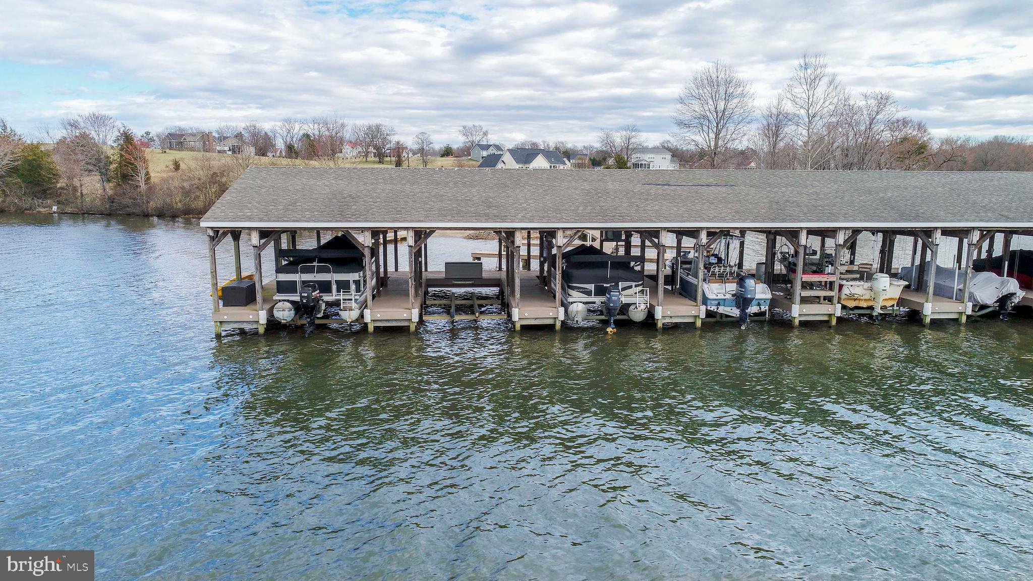 LONG VIEW SHORES - Residential