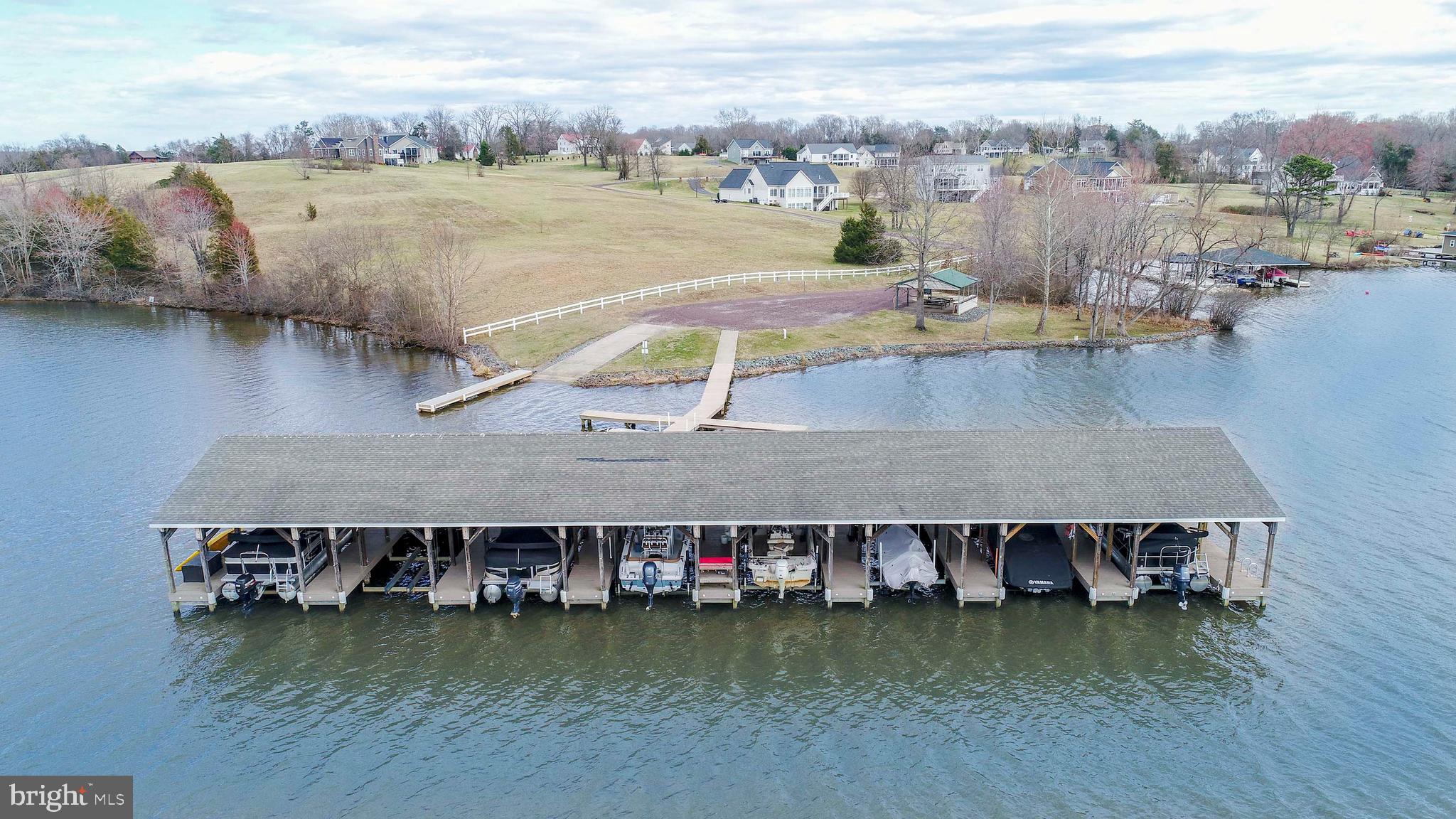 LONG VIEW SHORES - Residential