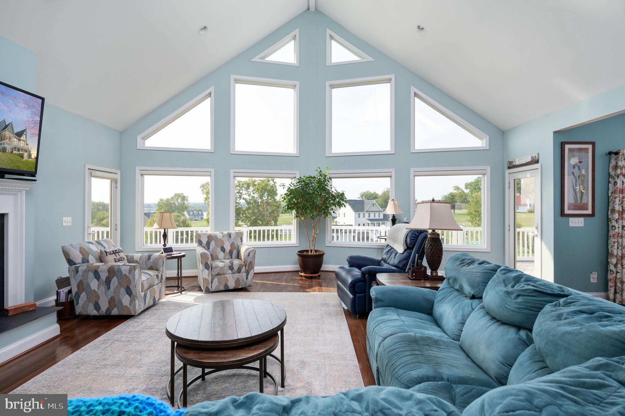 LONG VIEW SHORES - Residential