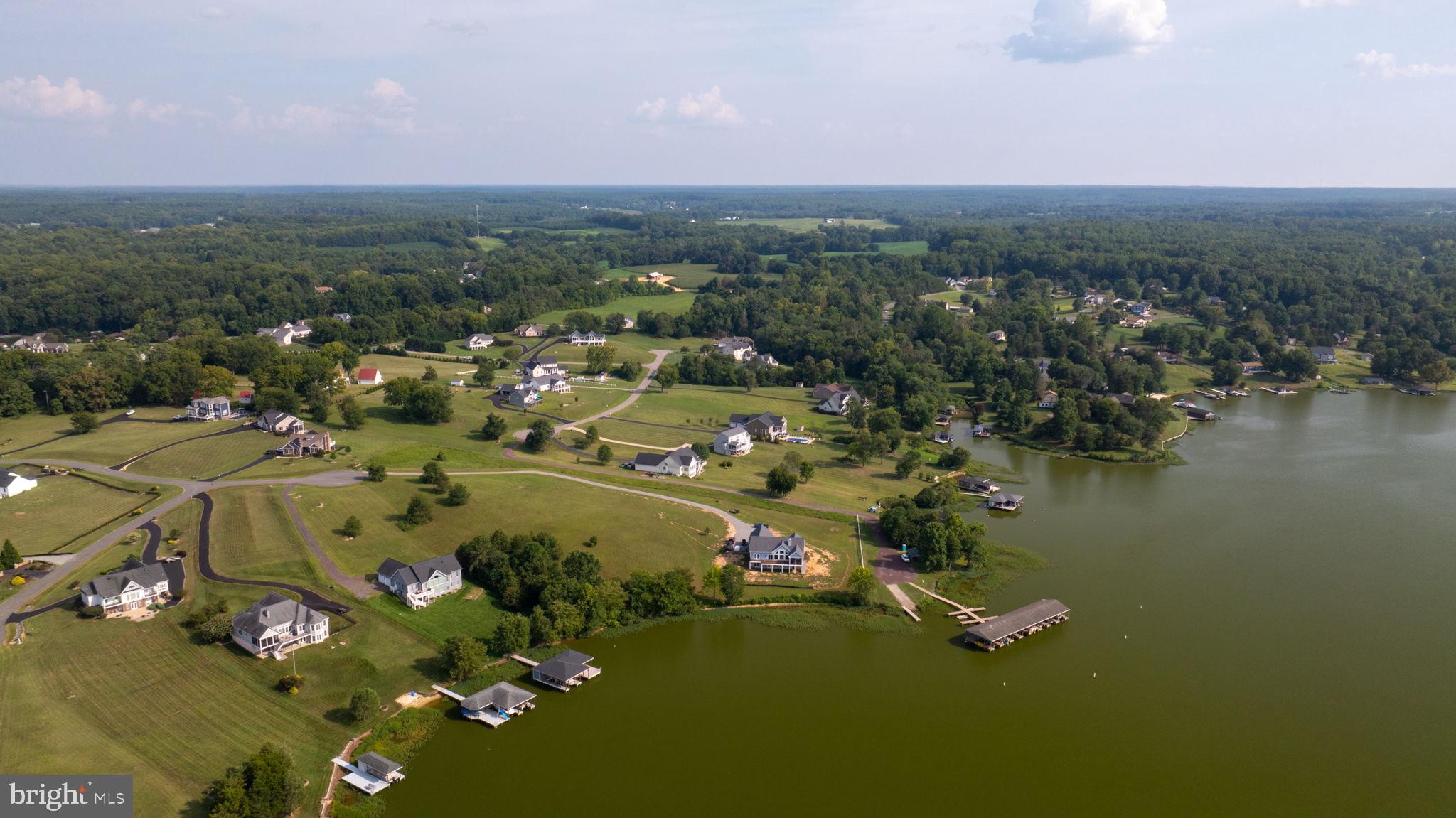LONG VIEW SHORES - Residential