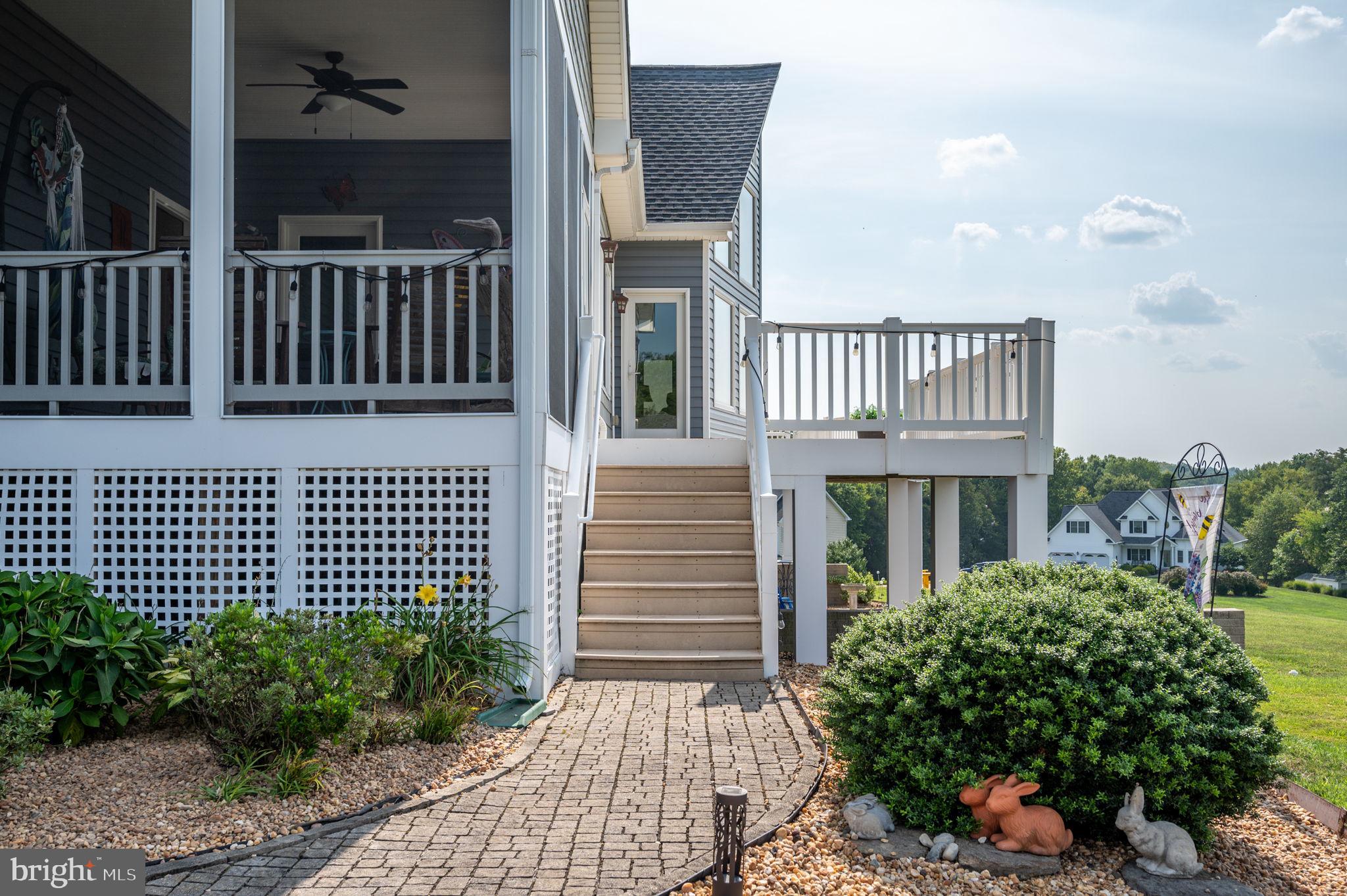 LONG VIEW SHORES - Residential