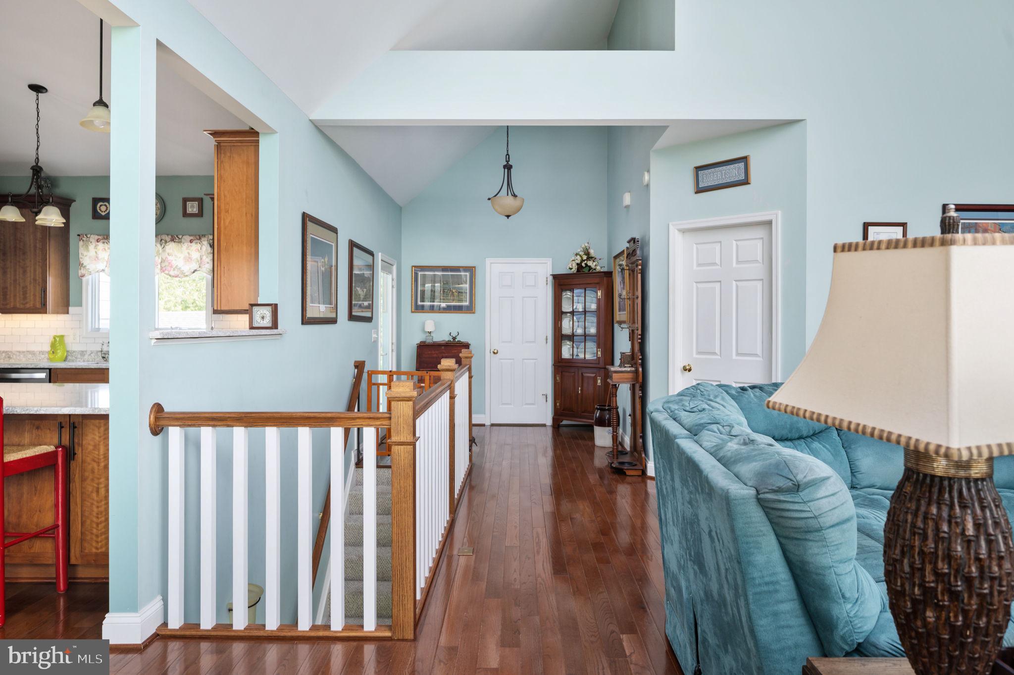 LONG VIEW SHORES - Residential