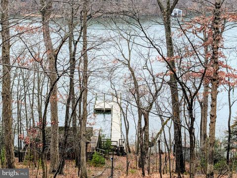 2762 BON HAVEN LANE ANNAPOLIS MD 21401