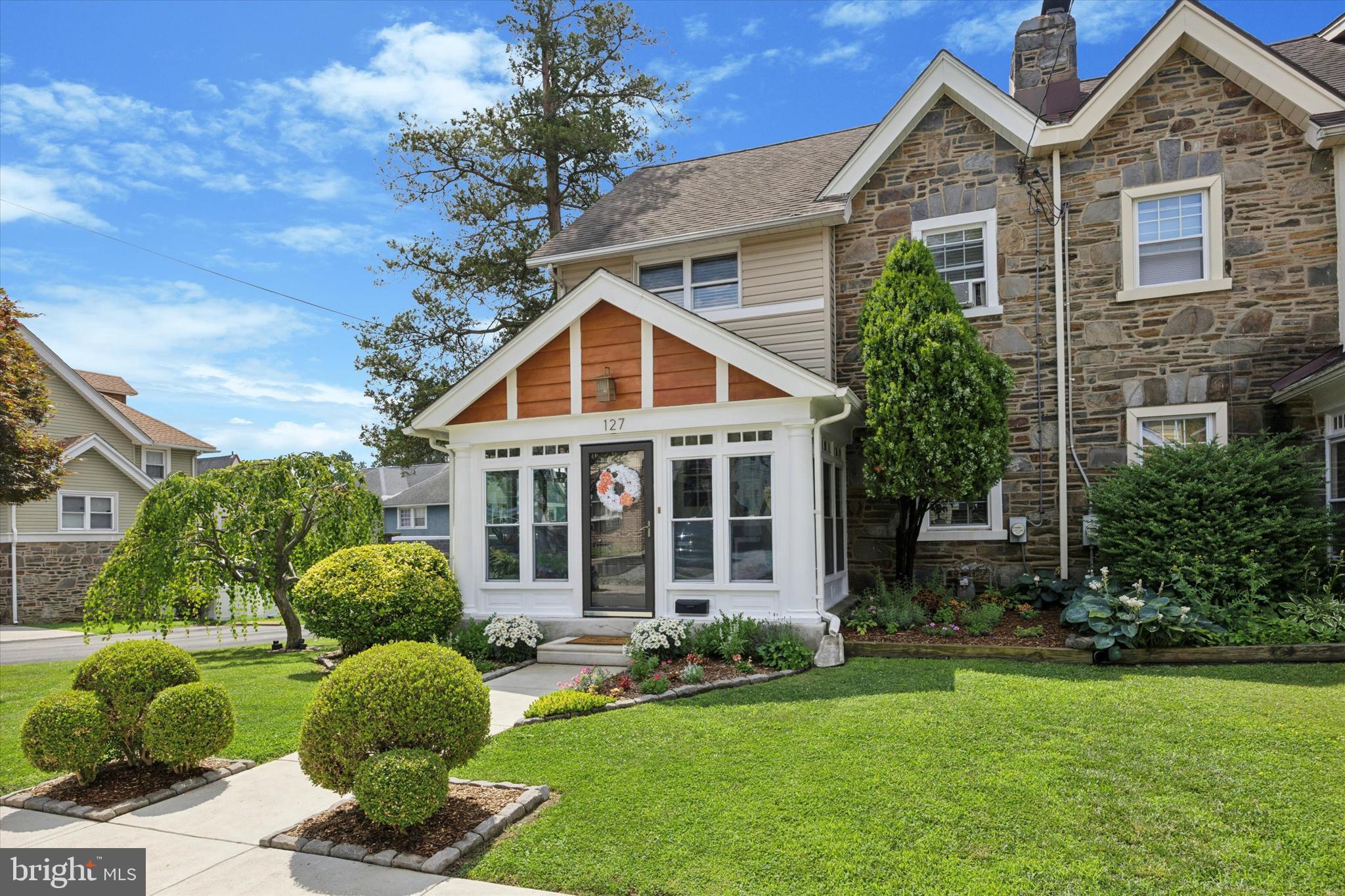 127 CRESTVIEW ROAD