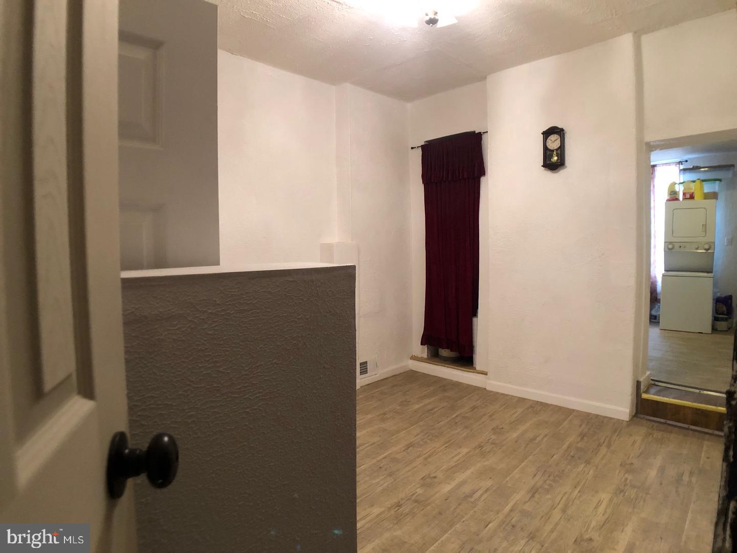 807 W 4TH STREET