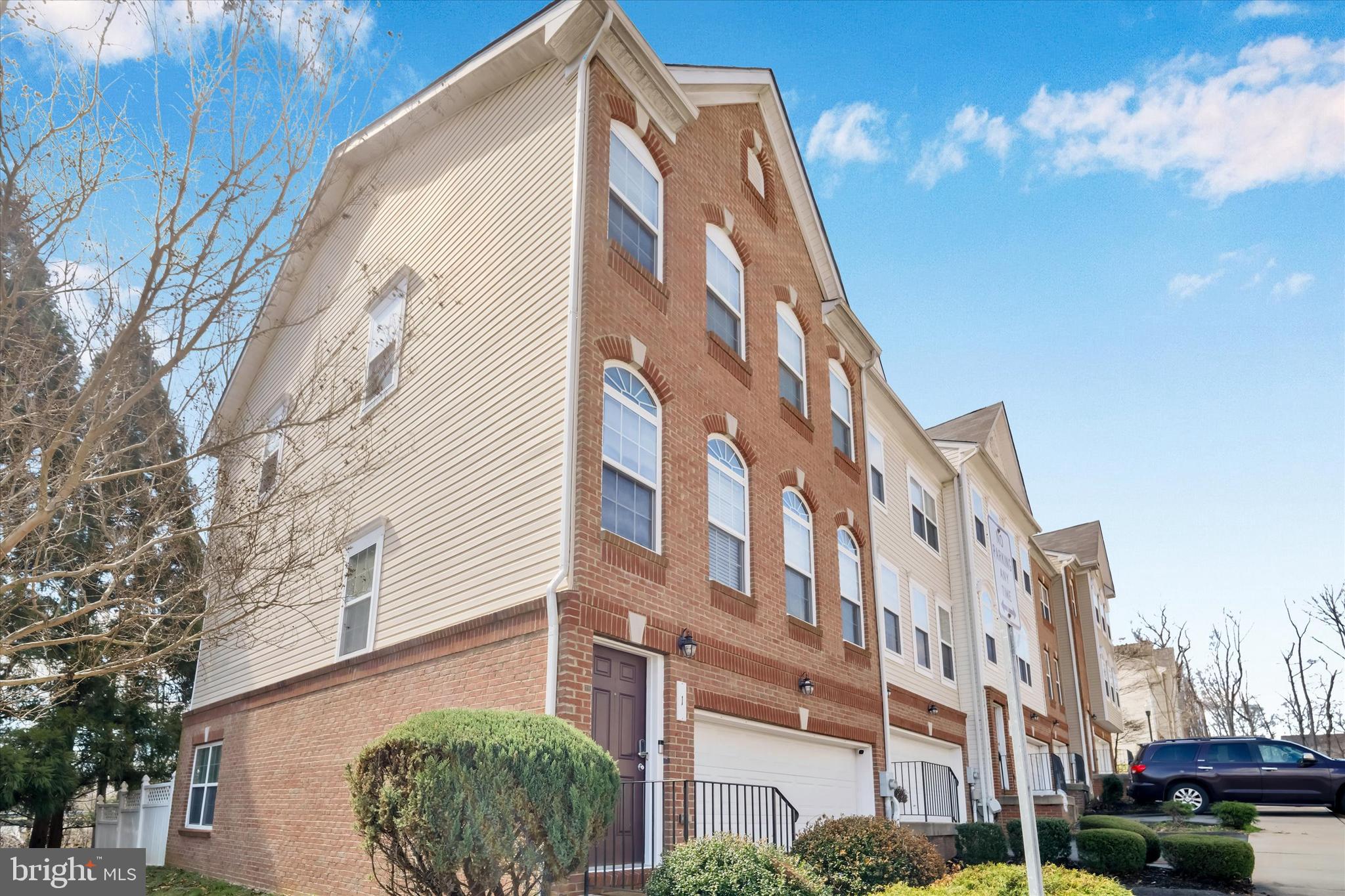 RIVERWATCH IND HEAD - Residential