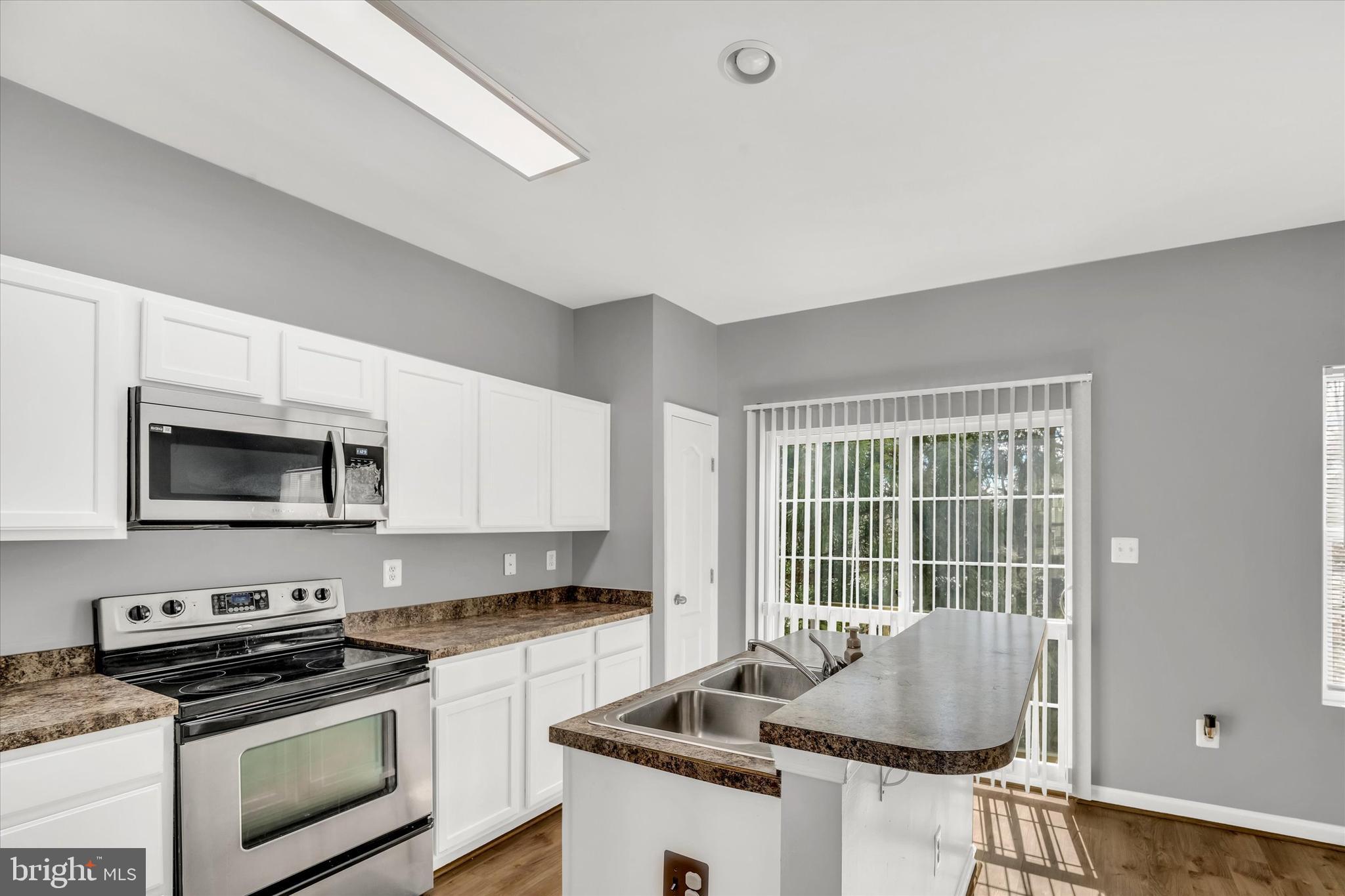 RIVERWATCH IND HEAD - Residential