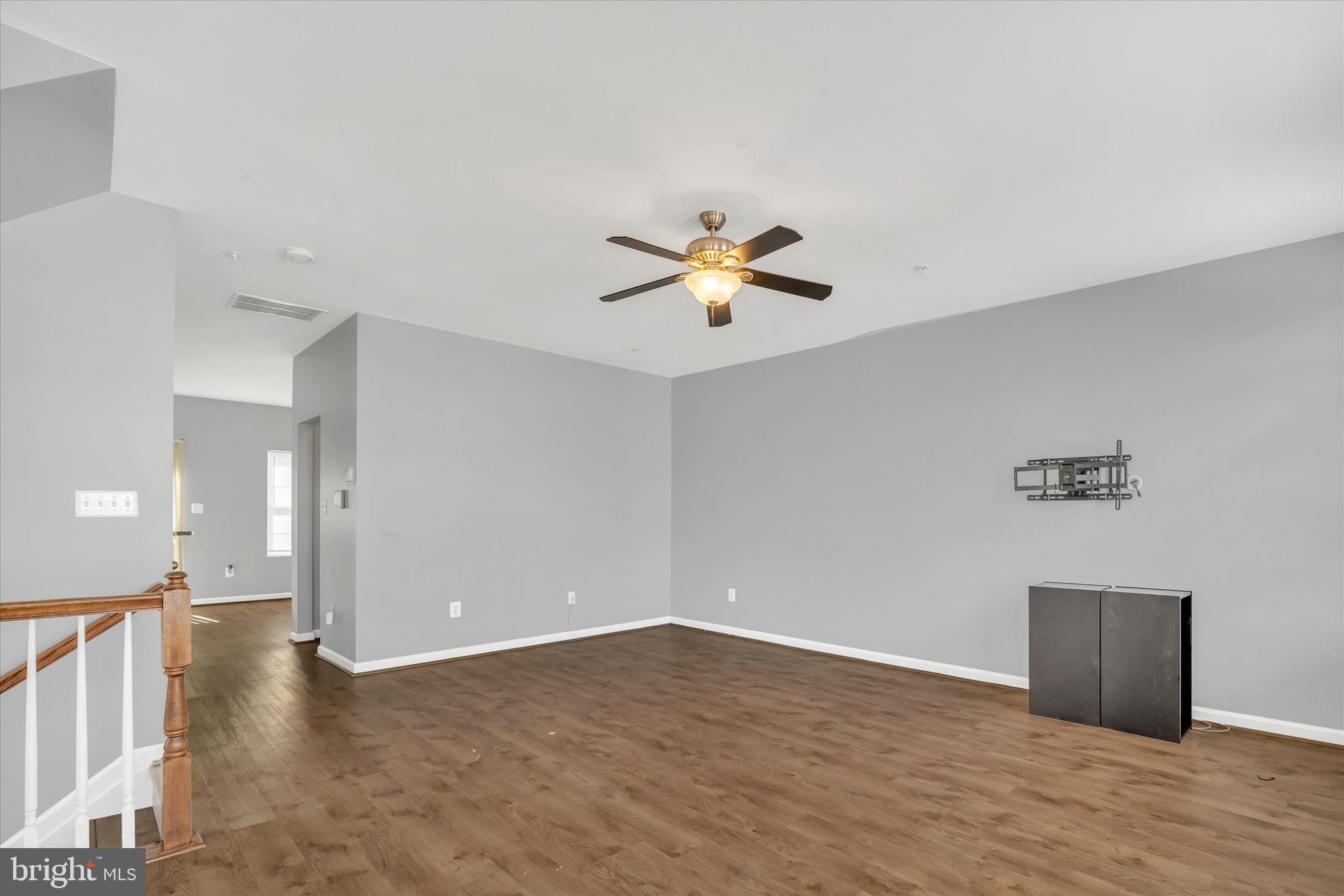 RIVERWATCH IND HEAD - Residential