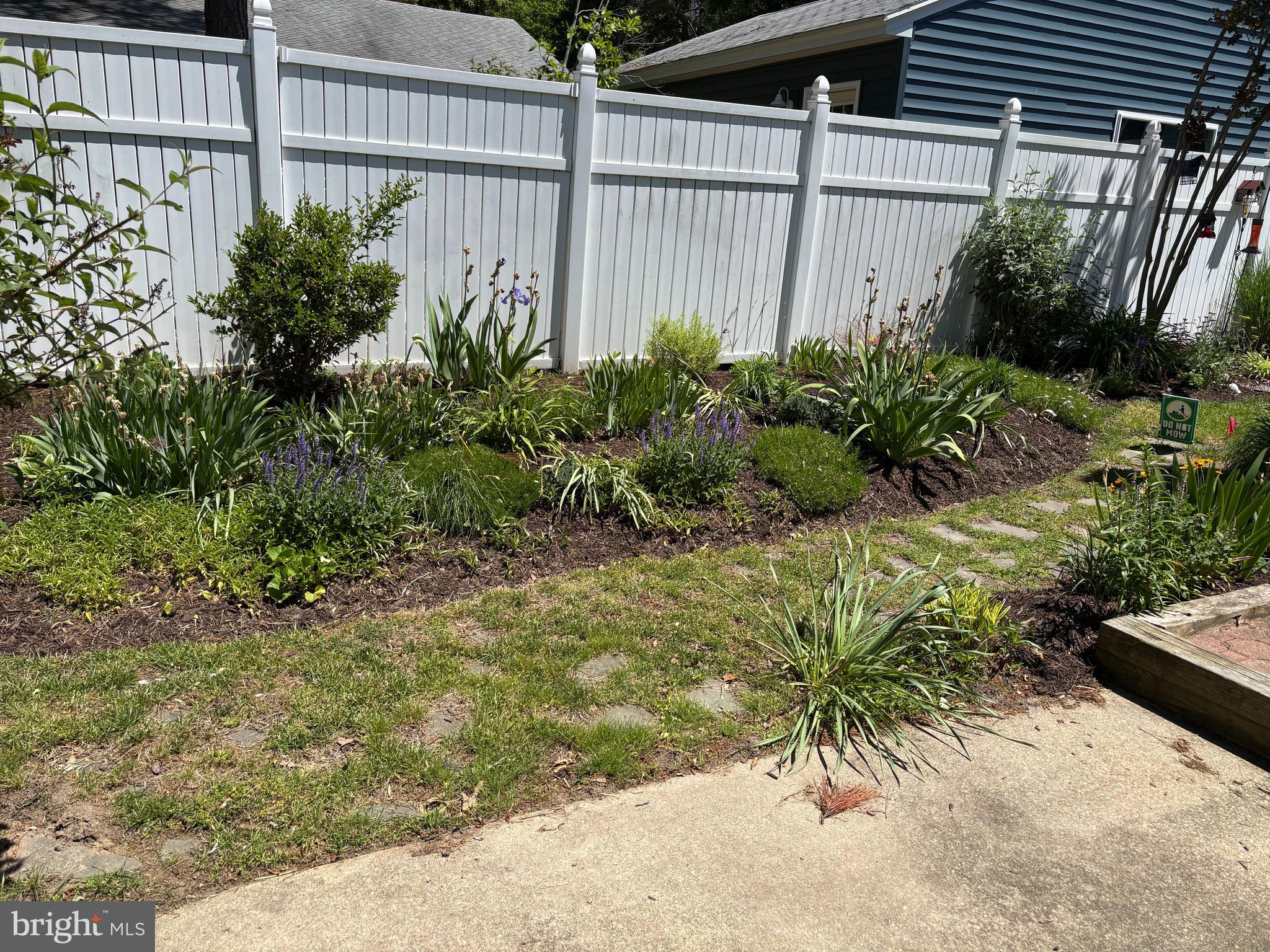 SEABRIGHT VILLAGE - Residential