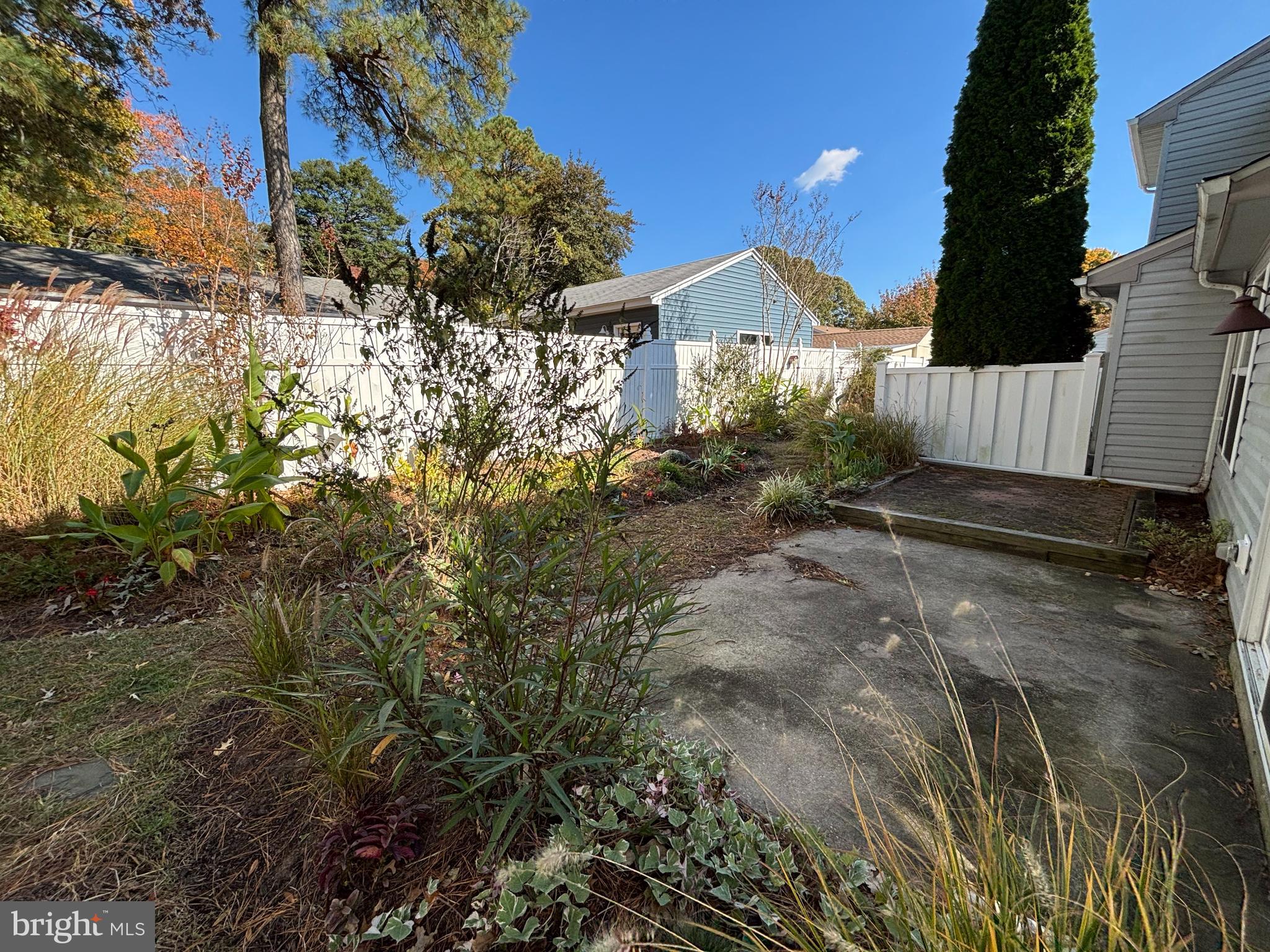 SEABRIGHT VILLAGE - Residential