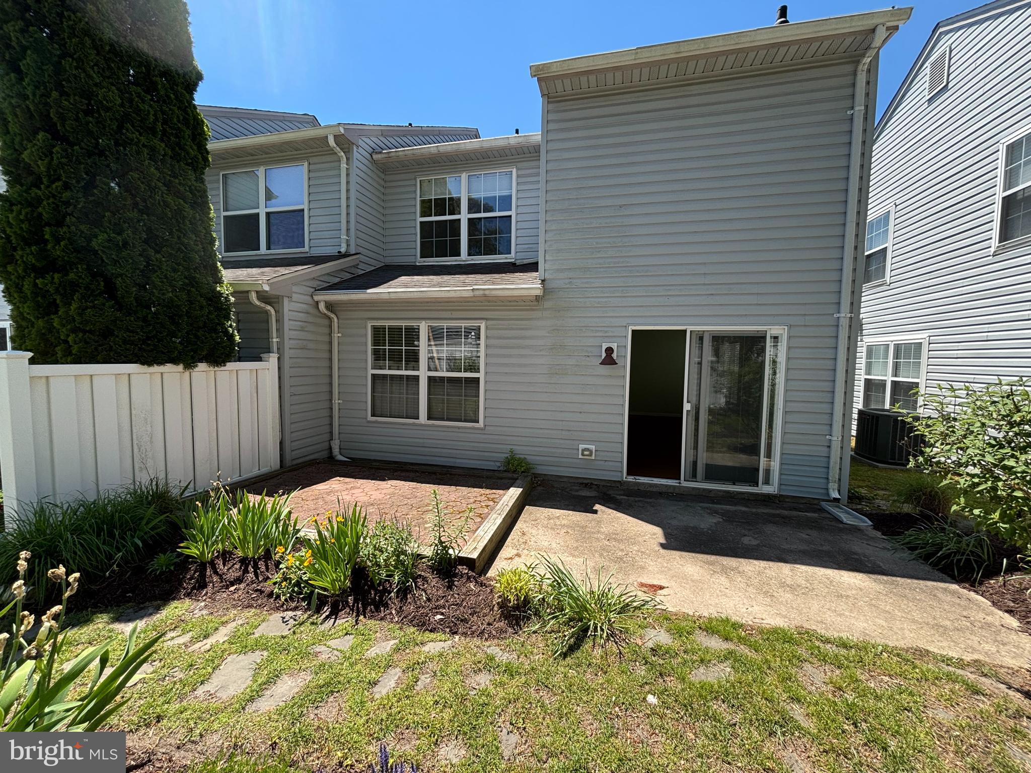 SEABRIGHT VILLAGE - Residential