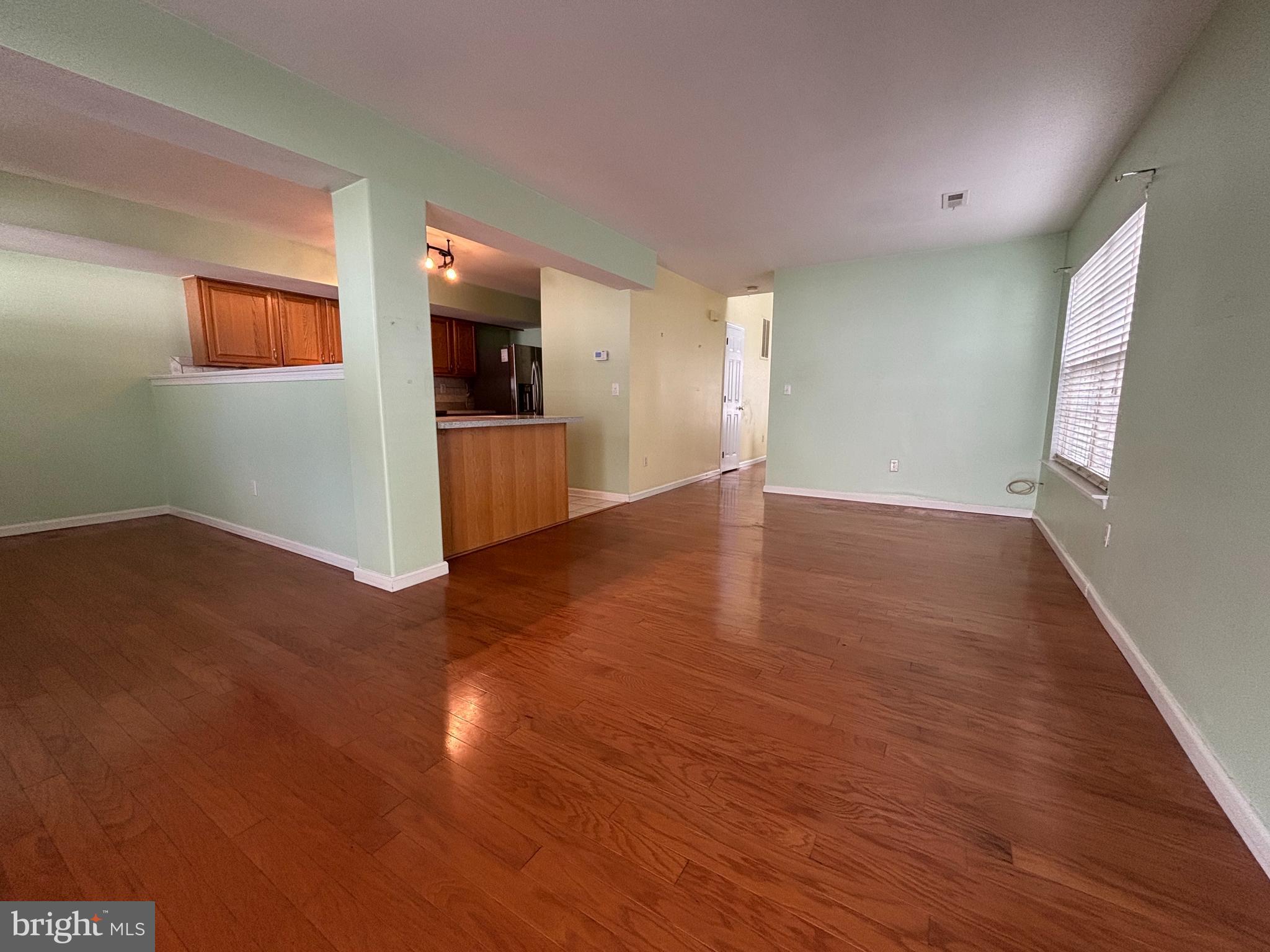 SEABRIGHT VILLAGE - Residential