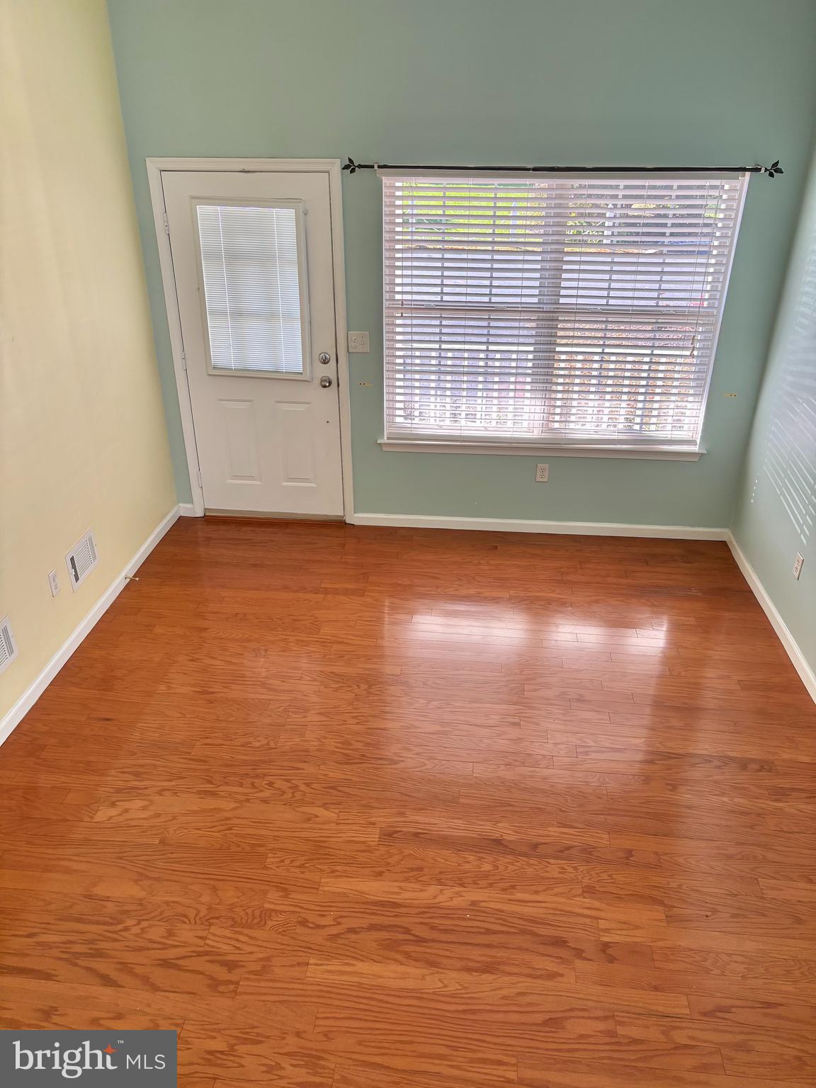 SEABRIGHT VILLAGE - Residential