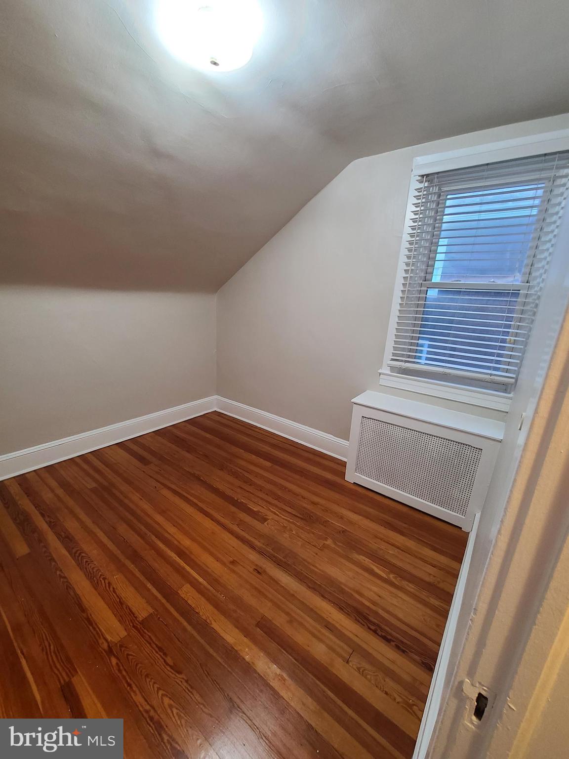 ROLAND PARK - Residential Lease