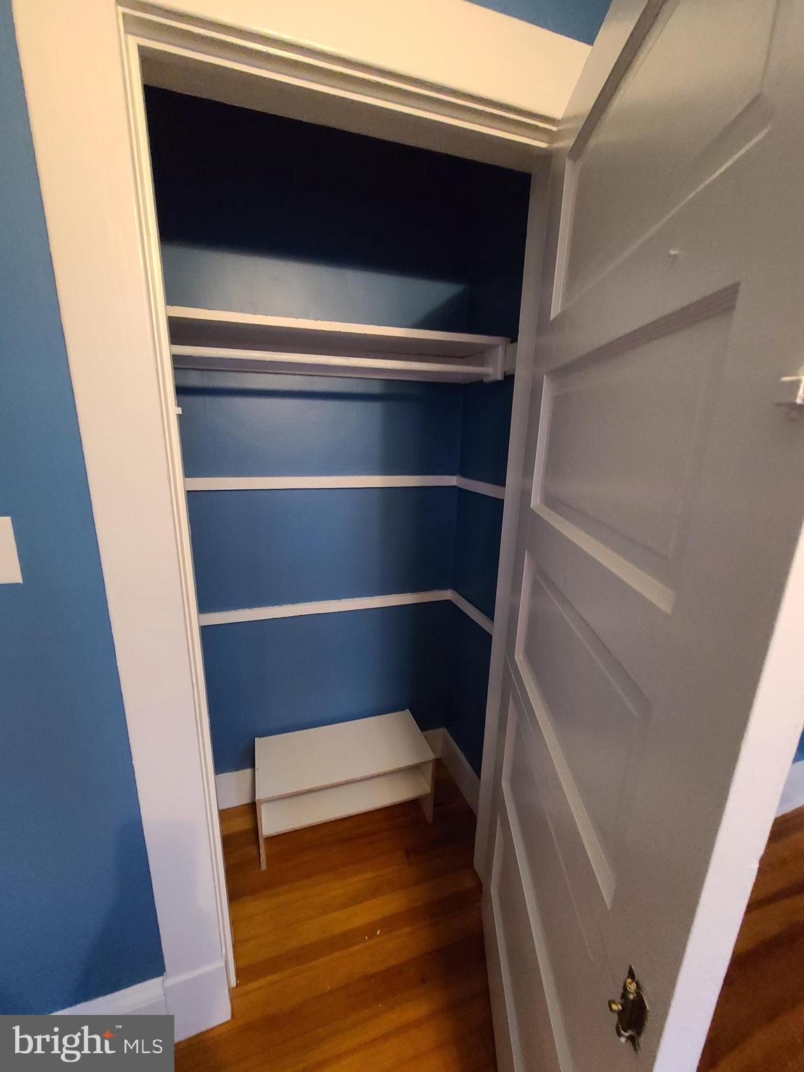 ROLAND PARK - Residential Lease