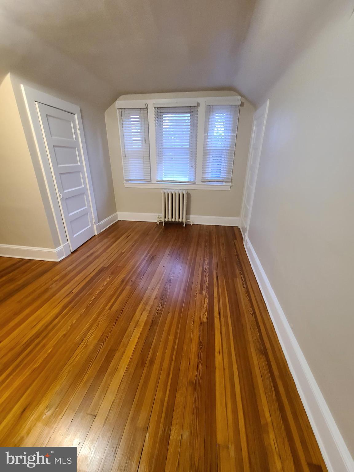 ROLAND PARK - Residential Lease