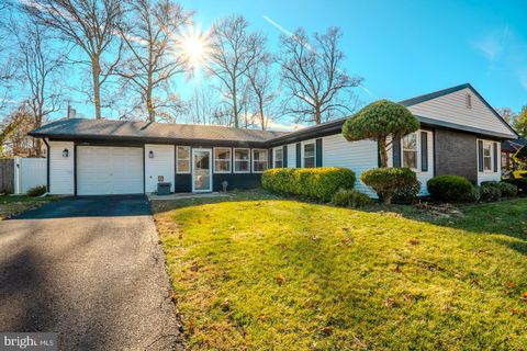 Photo of 43 Elsin Lane, WILLINGBORO, NJ 08046 (MLS # NJBL2102106)