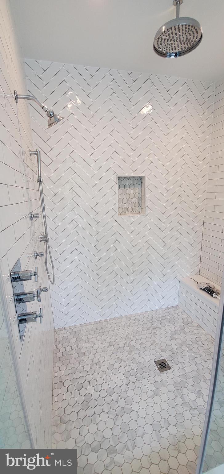 WAYCROFT WOODLAWN - Residential