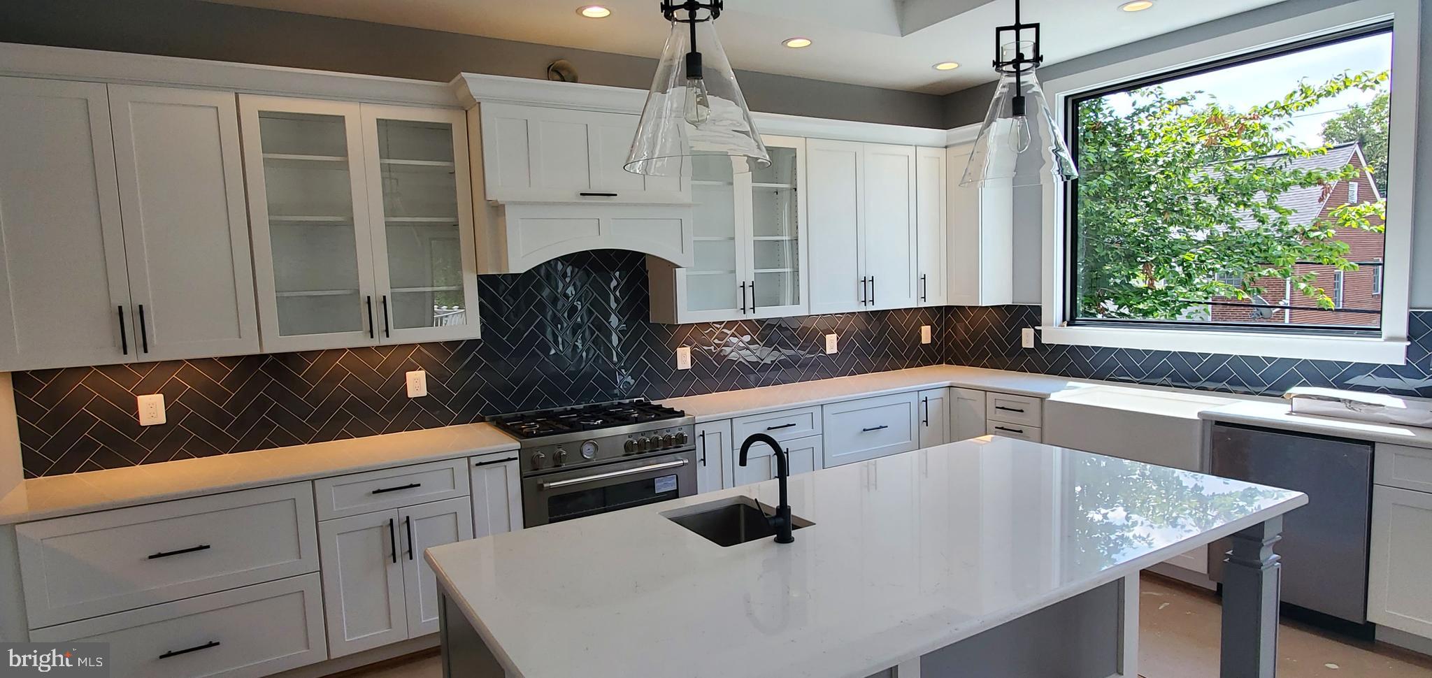 WAYCROFT WOODLAWN - Residential