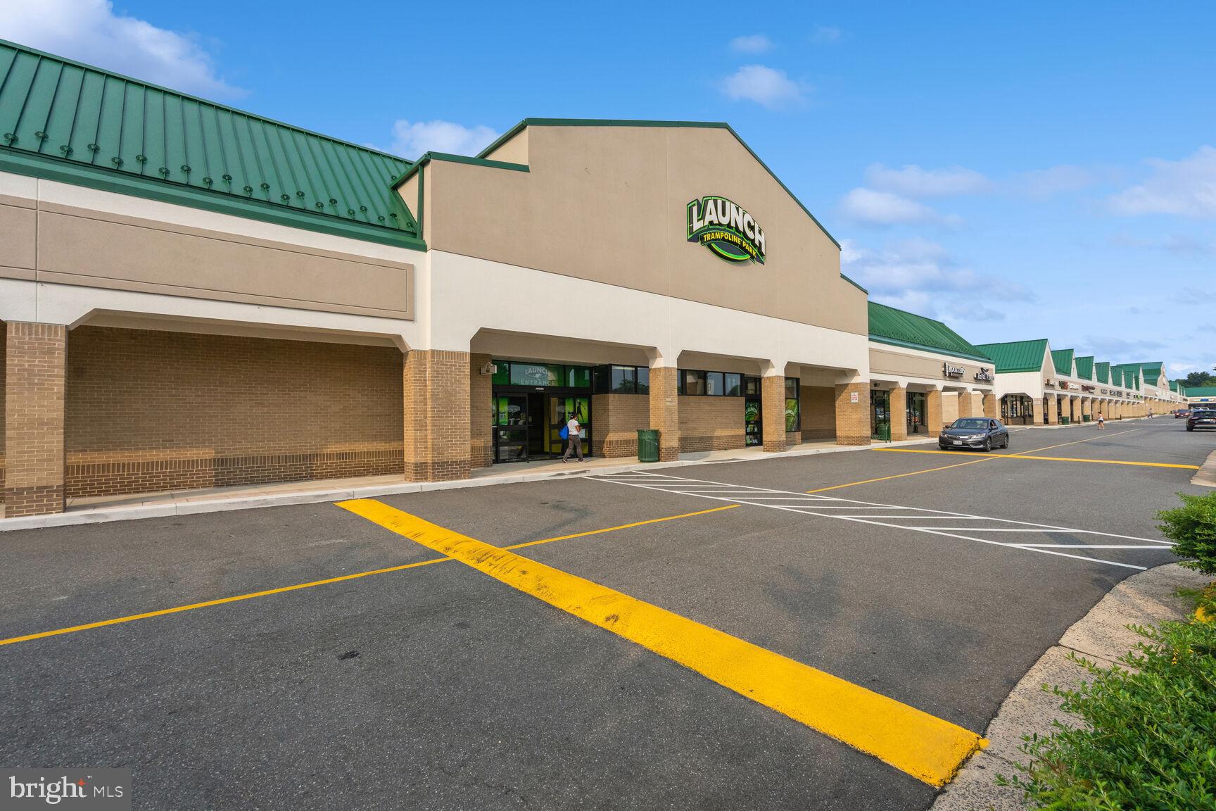 CHANTILLY HIGHLANDS - Residential