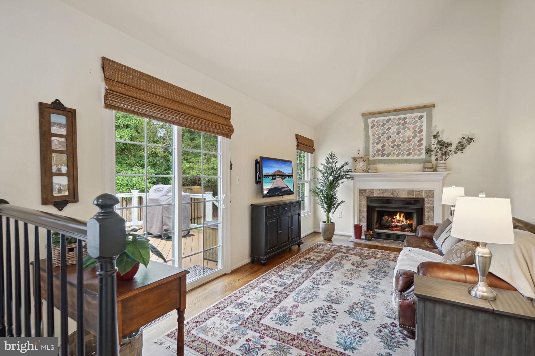 CHANTILLY HIGHLANDS - Residential