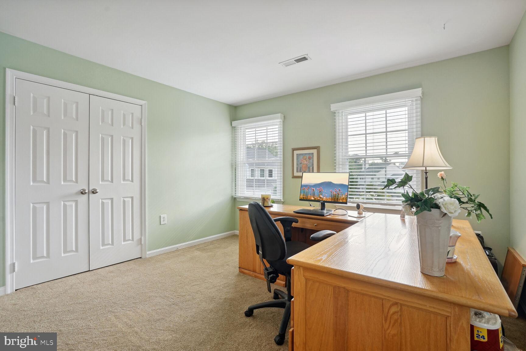 CHANTILLY HIGHLANDS - Residential